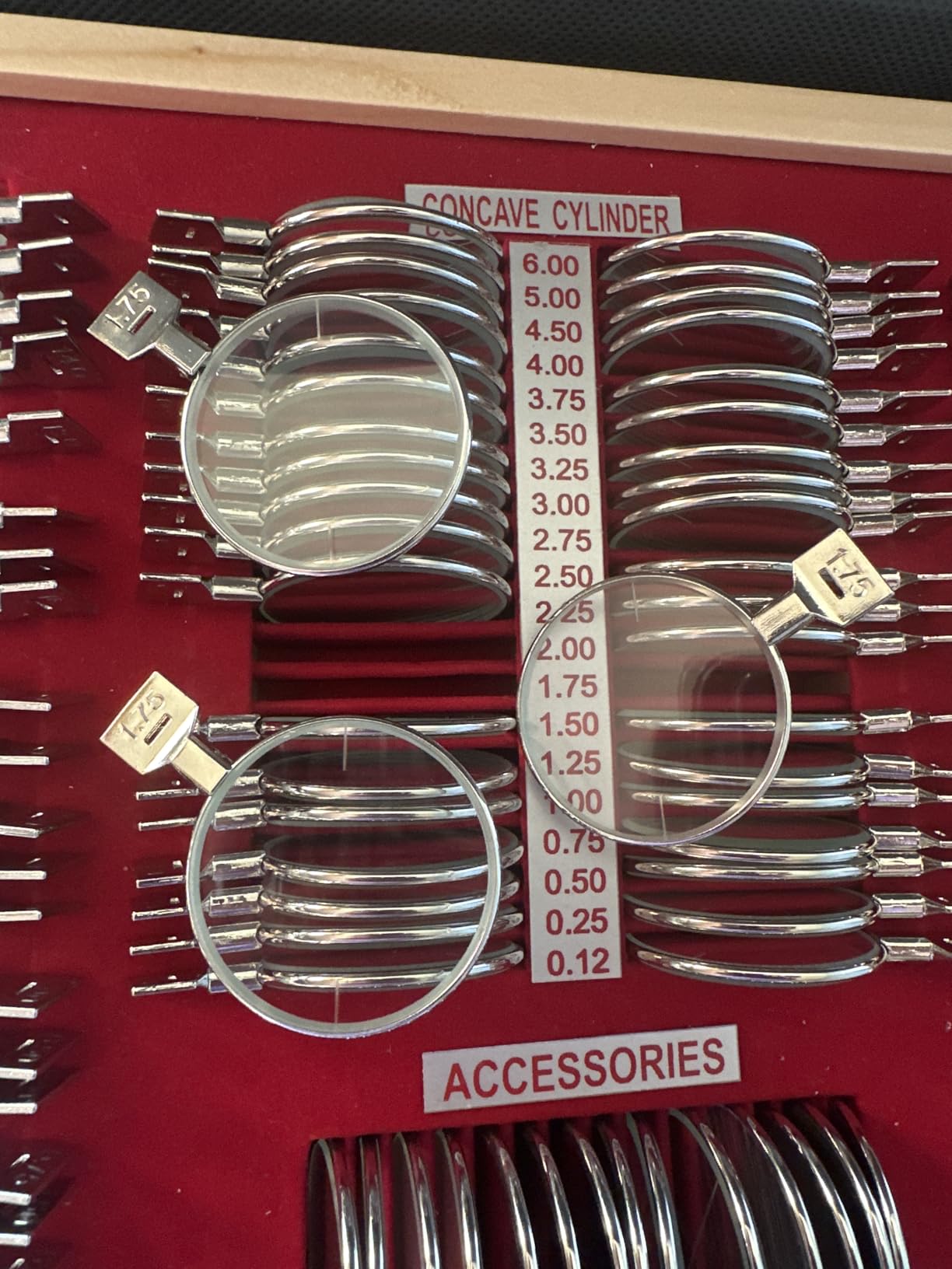 Lens Case Optometry Equipment Optical Metal Rim Prism Trial Lens Set JS-266 customer photo 1