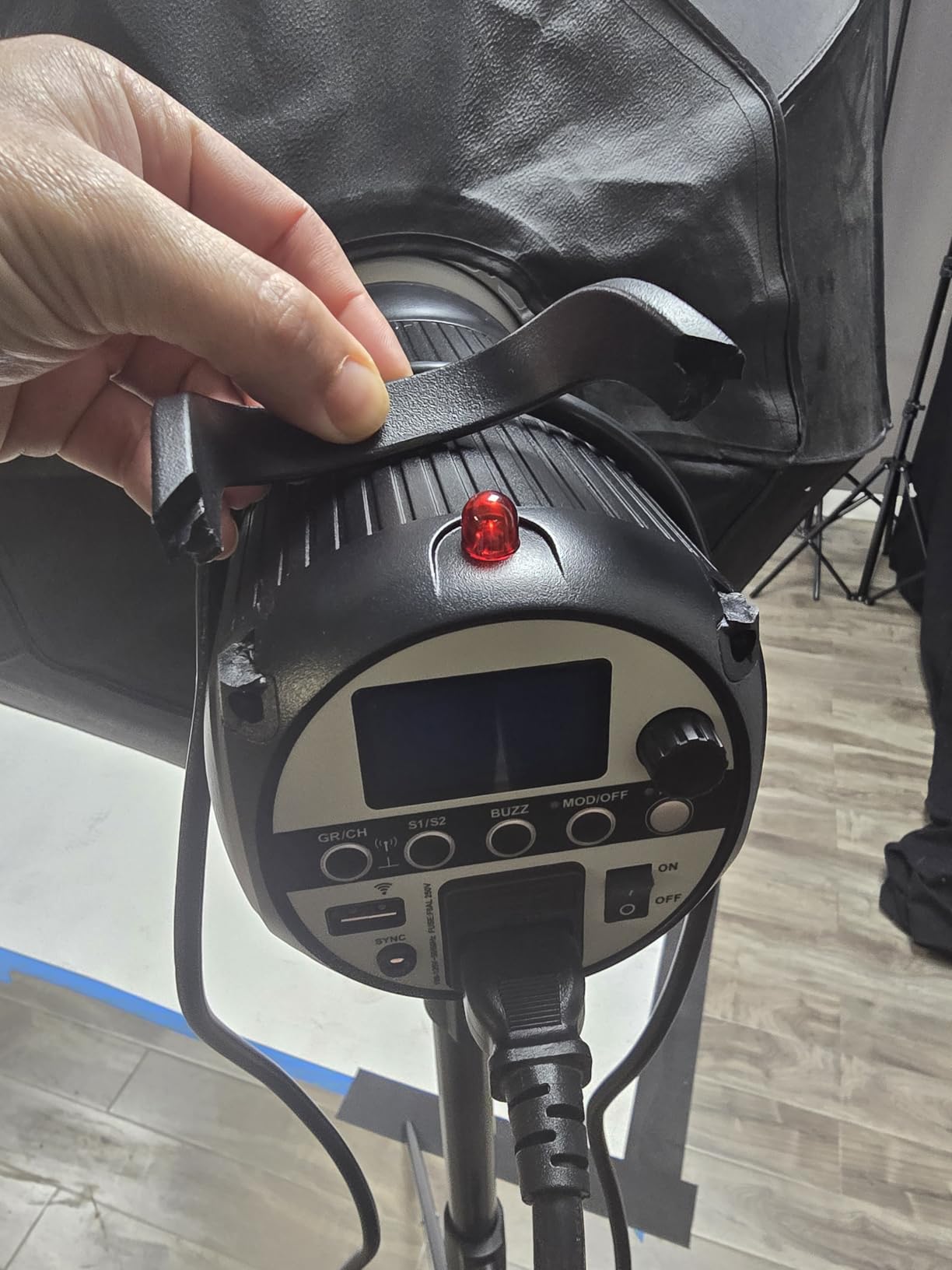 Godox SK400IIV 800W Professional Studio Strobe Flash 2Pack Kit 5700±200K with Standard Reflector,BD-04,Softbox,Umbrella,Light Stand,for Photography 2.4G Wireless X System Bowens Mount customer photo 1