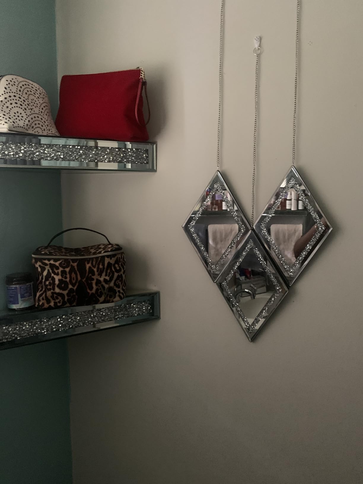 Pibeyer Silver Diamond Shaped Wall Mirror Set of 3, Decorative Crystal Crush Diamond Mirrors for Bedroom, Living Room & Hallway customer photo 2