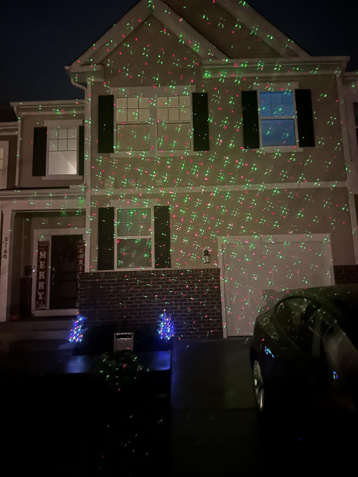 Star Shower Ultra 9 Outdoor Laser Light Show with Remote, AS SEEN ON TV, New 9 Unique Patterns, Showers Home w/Thousands of Lights, 3 Color Combinations, Motion or Still, Up to 3200 Sq Ft customer photo 2