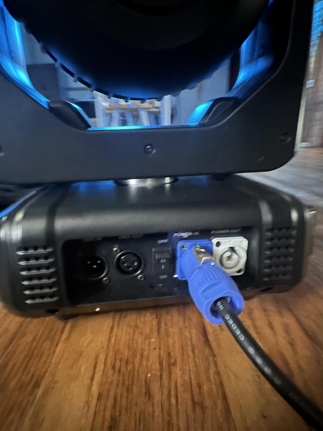 HOLDLAMP Moving Head Lights 19x15W RGBW 4-in-1 LED Stage Light with Zoom Beam Wash Effect by Sound Activated Auto DMX Control for Wedding DJ Disco Parties Nightclub Show Bar (1 Pack) customer photo 1