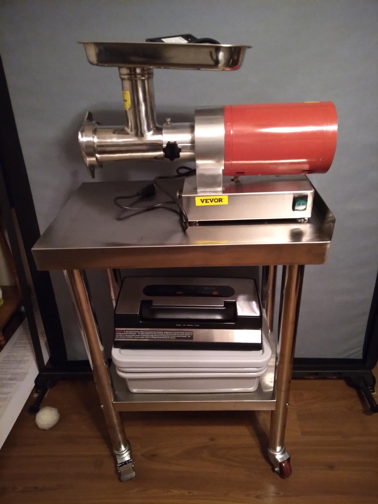 VEVOR Electric Meat Grinder, 992 Lb/H Capacity, 1100W (4600W MAX) Industrial Meat Mincer with 2 Blade, 3 Grinding Plates, Sausage Maker & Kubbe Kit customer photo 2