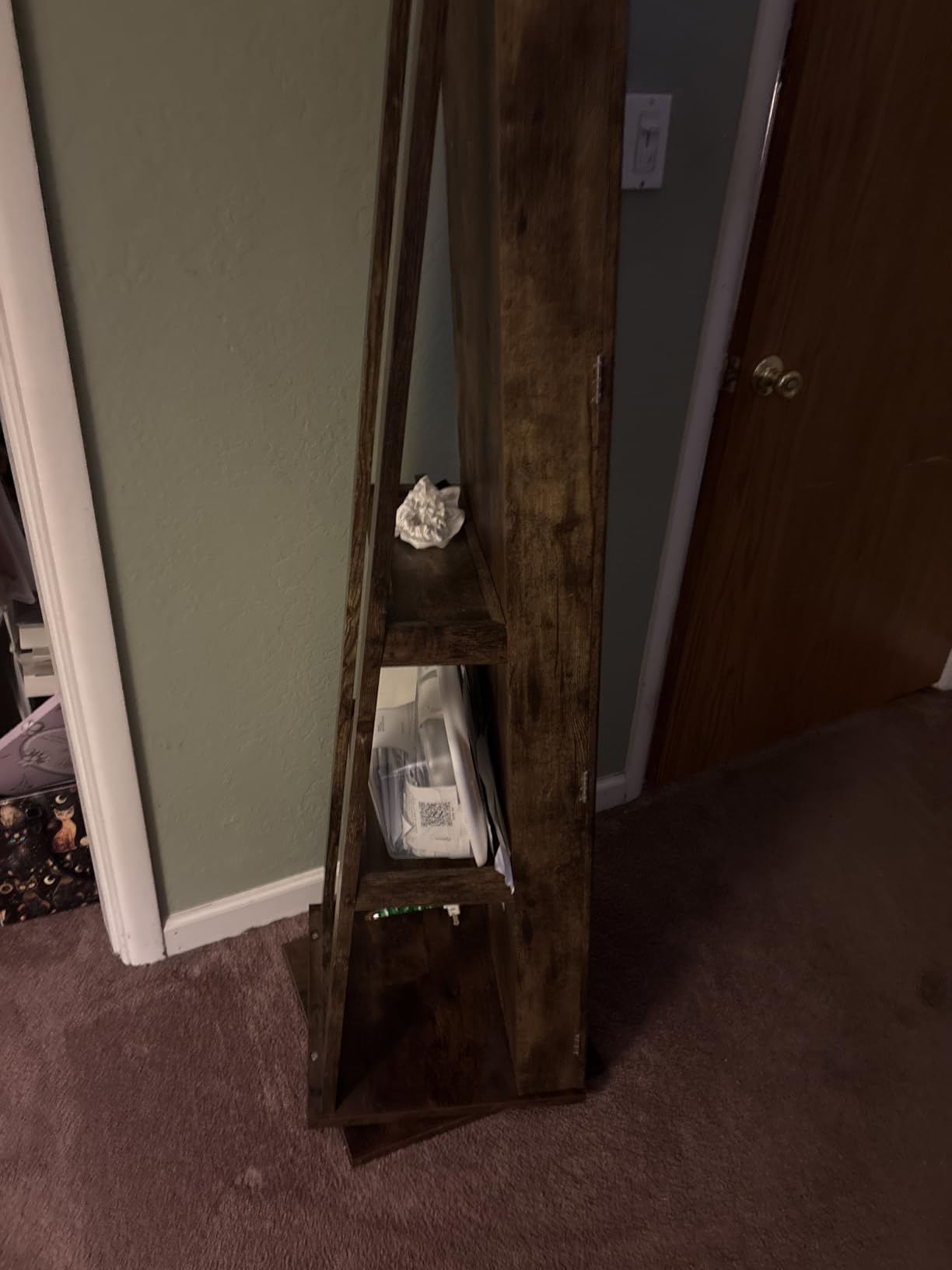 SONGMICS LED Mirror Jewelry Cabinet Standing, Lockable Jewelry Armoire with Full-Length Mirror, Space-Saving Jewelry Organizer with Mirror, Drawer and Shelf, Gift Idea, Cloud White UJJC025W01 customer photo 1