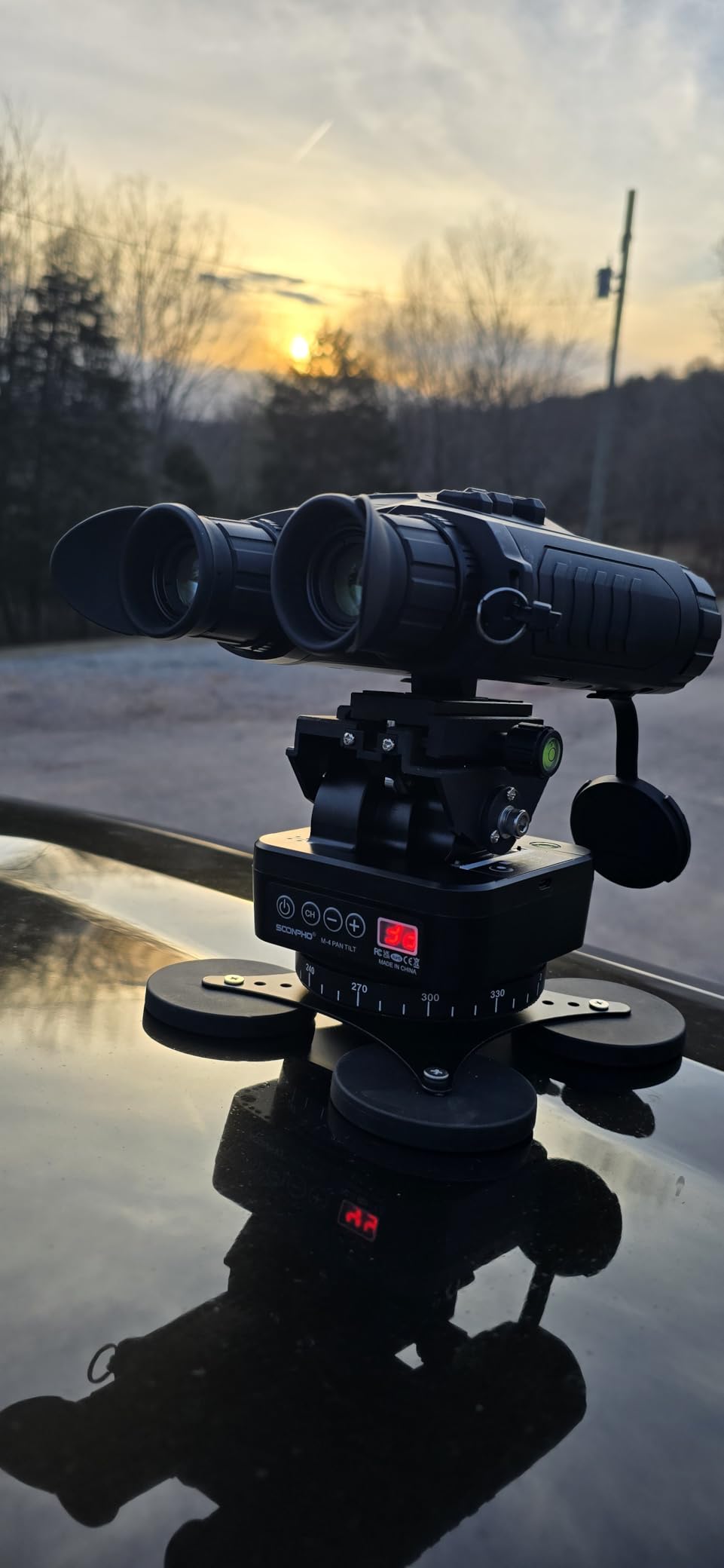 Soonpho M2 Motorized Rotating Panoramic Tripod Head, Remote Control Pan Tilt Head with Remote Control and Mobile Phone Clip for DSLR Cameras, Camcorders, Smartphones, Tripod customer photo 1