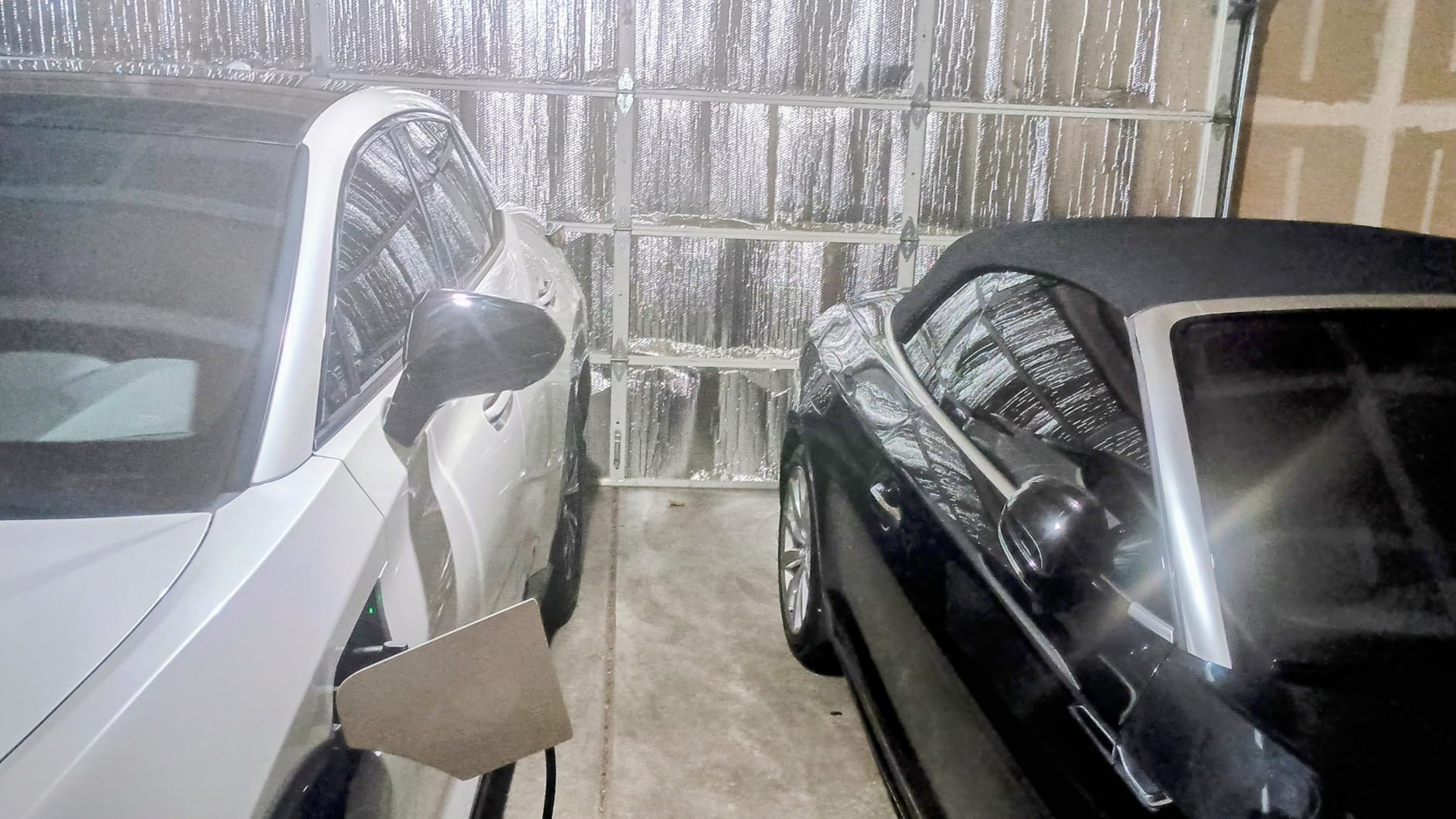 16P Garage Door Insulation Panels Kit Double Bubble Reflective Aluminum Foil 6MM Sheet Thermal Pre-Cut Insulation Shield with 120 Tapes customer photo 1