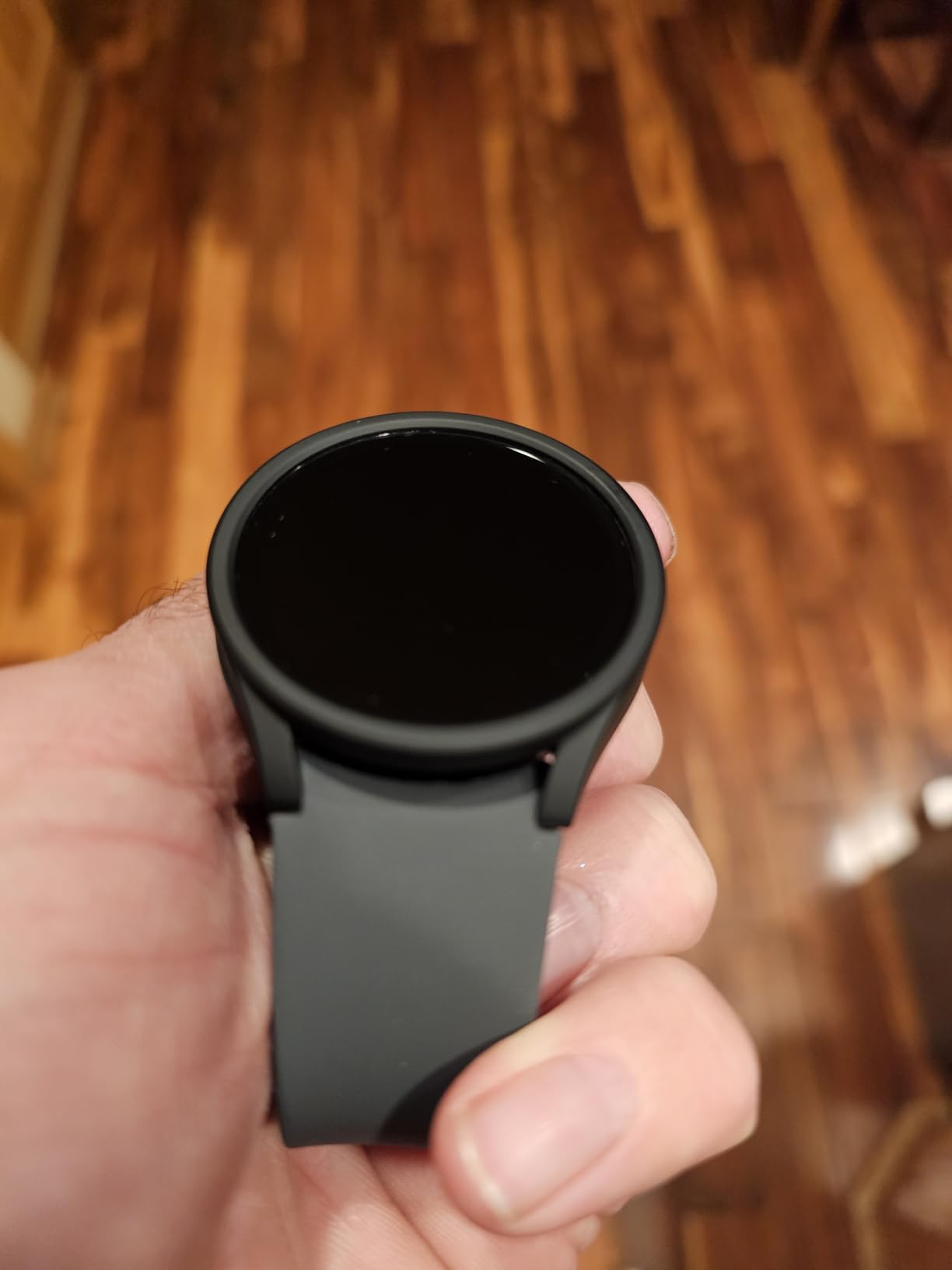 SAMSUNG Galaxy Watch 6 44mm Bluetooth Smartwatch w/ Fitness Tracker, Personalized HR Zones, Advanced Sleep Coaching, Heart Monitor, BIA Sensor, Graphite (Renewed) customer photo 5