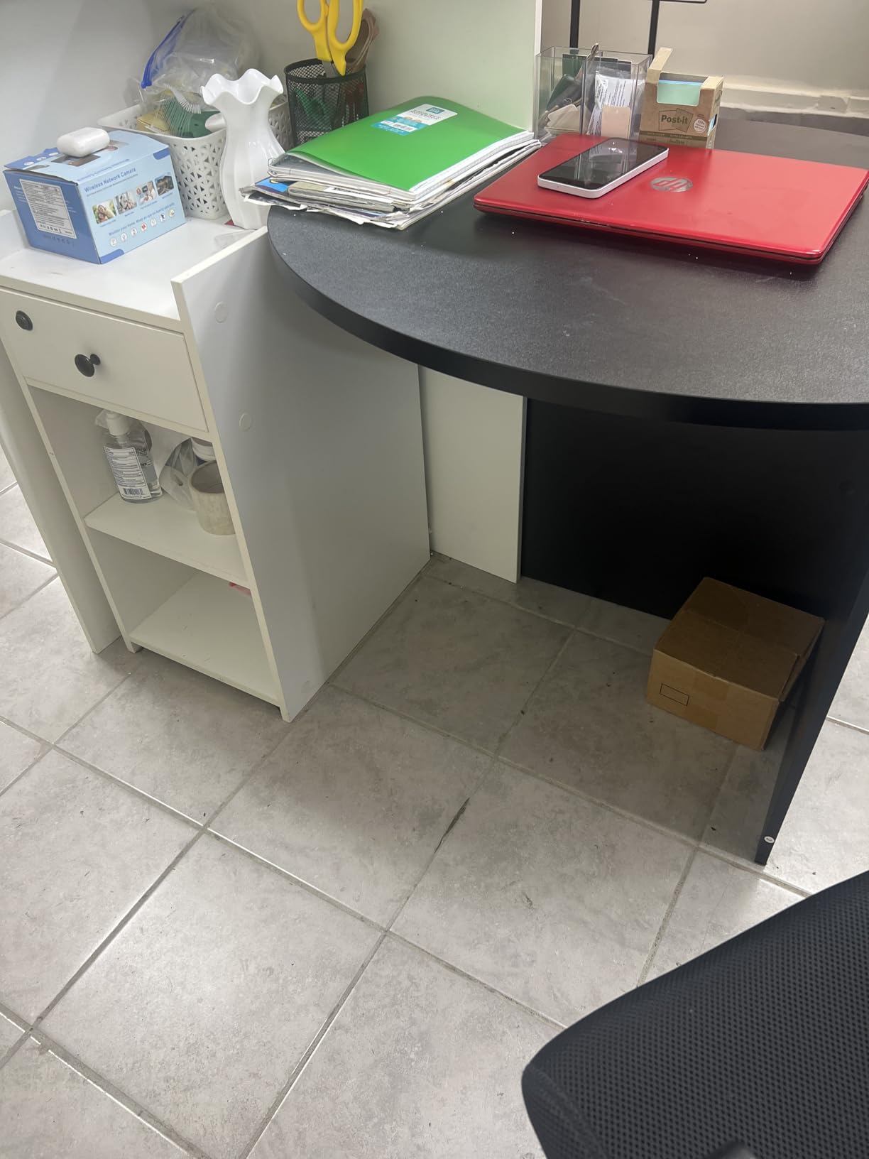 Tangkula Reception Desk, Front Counter Desk with Lockable Drawer & Adjustable Shelf, Oval Desktop, Retail Counter for Checkout, Computer Workstation for Salon Lobby Office, Home Office Desk customer photo 2