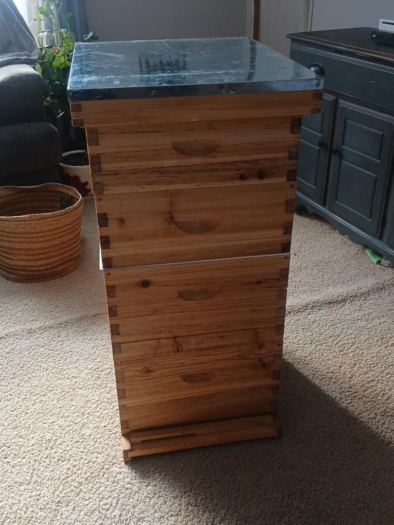 Honey Lake 10 Frame Bee Hive Dipped in Beeswax, Langstroth Complete Beehives Starter Kit Includes 2 Deep Brood Box and 2 Medium Super Box with Beehive Frames and Waxed Foundation Sheet customer photo 1