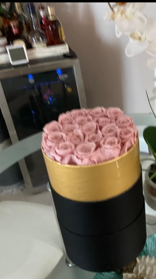 GLAMOUR BOUTIQUE Flower Forever Gift Box, 12 Real Preserved Roses in Round Velvet White Box, Handmade Floral Gift with Rose Petals for Birthday, Anniversary or Graduation, Velvet Pink (Color-Treated) customer photo 2