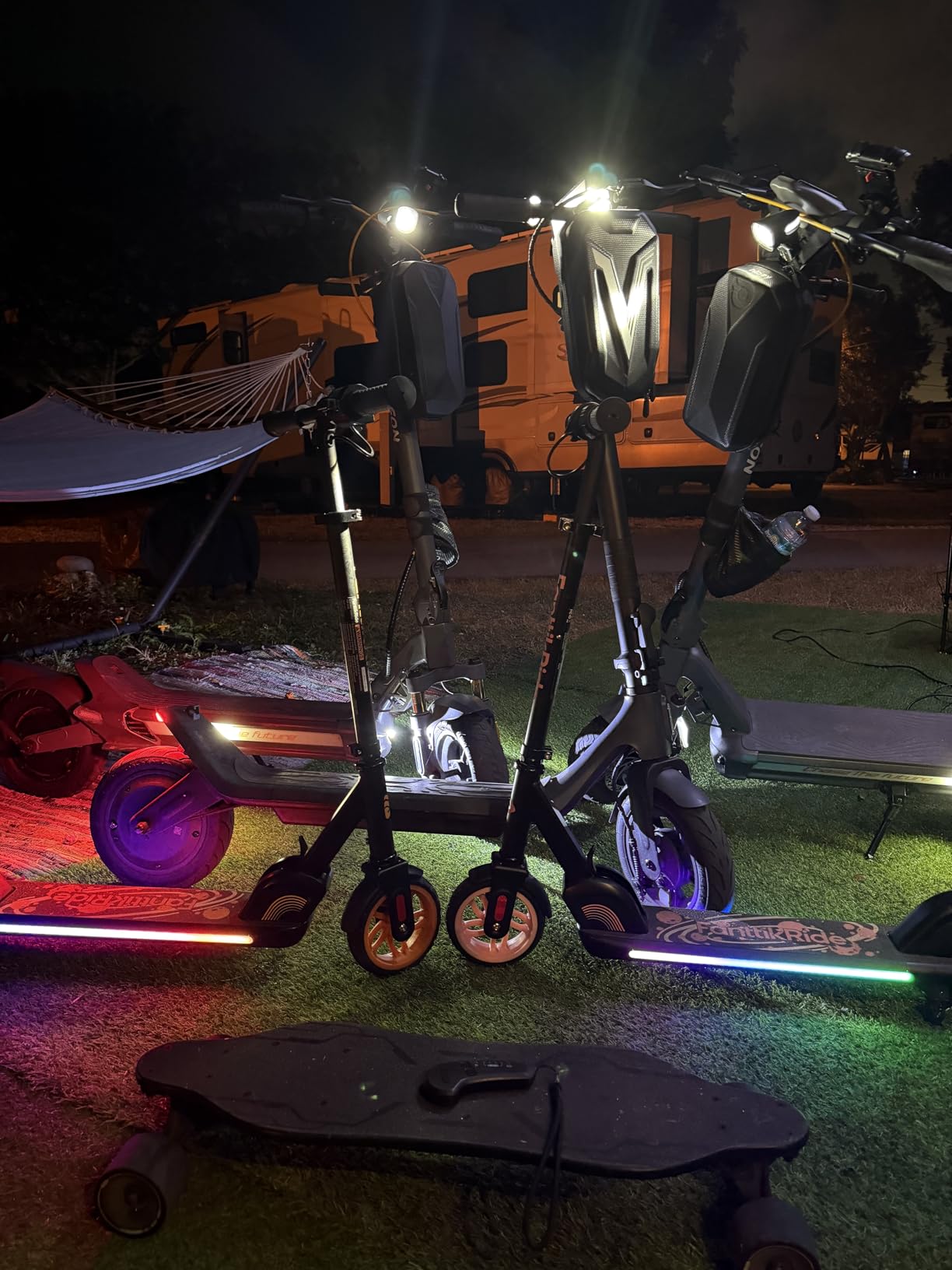 Electric Scooter, Up to 31 MPH, 50-Mile Long Range, Dual Brake & Dual Suspension, 1600W Peak Motor, Off-Road Heavy Duty E-Scooter for Adults and Teens, 300+ lbs customer photo 2