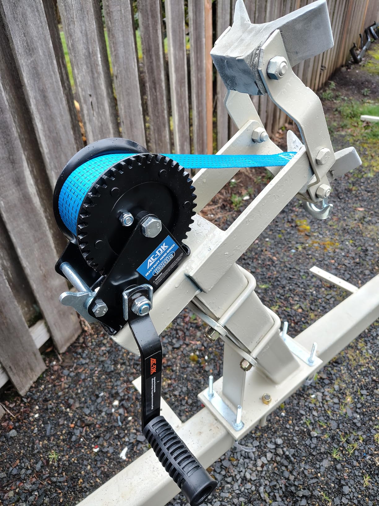 AC-DK 1600lbs Heavy Duty Boat Trailer Winch with 26FT Strap, 2-Way Ratchet & 4:1 Gear Trailer Winch, Portable Hand Crank Winch for Boat, Truck, Trailer, RV, ATV, Jet Ski customer photo 1