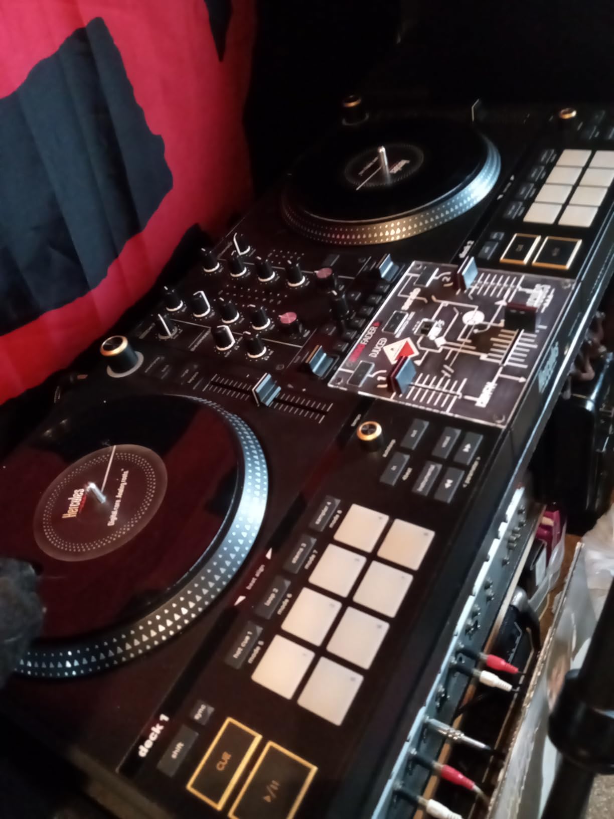 Hercules DJ T7 Premium 2 Deck Motorized DJ Controller with STEMS Control customer photo 1