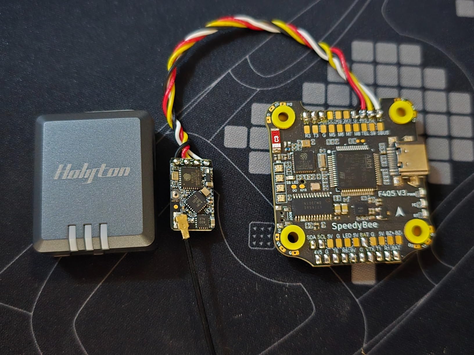 Holyton FAA Compliant Remote Identification Broadcast Module Spare Parts for GPS Drones,Suitable for FPV Spare Parts for FPV Drones,RC Aircraft,Drone Accessories,5 Hours Battery Time customer photo 1