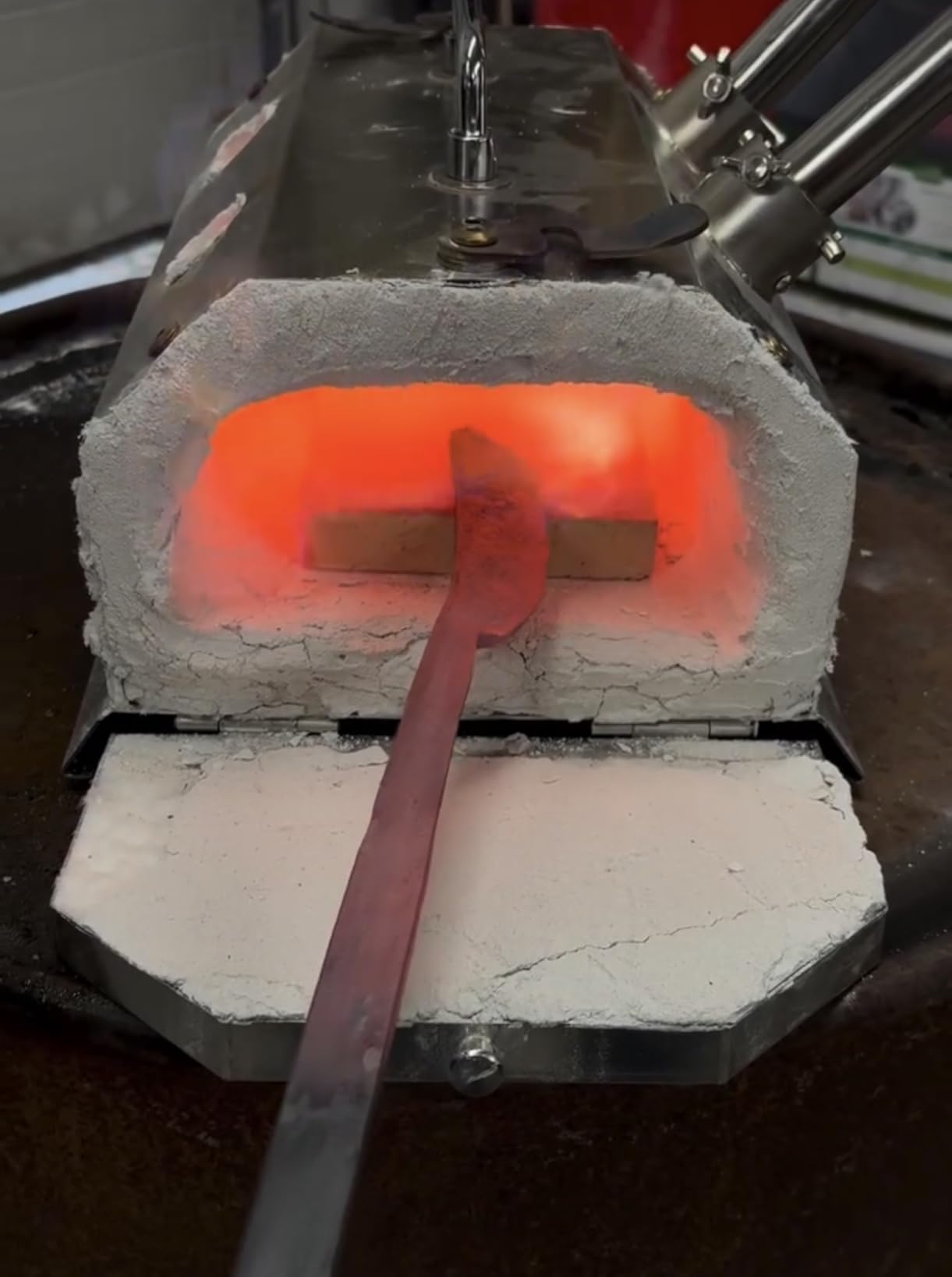 Nelyrho Portable Blacksmith Beginner Forge Kit with 30PSI Regulator, 3 Burner Professional Artists Hobby Knife Making Blacksmith Tools (Triple Burners) customer photo 1