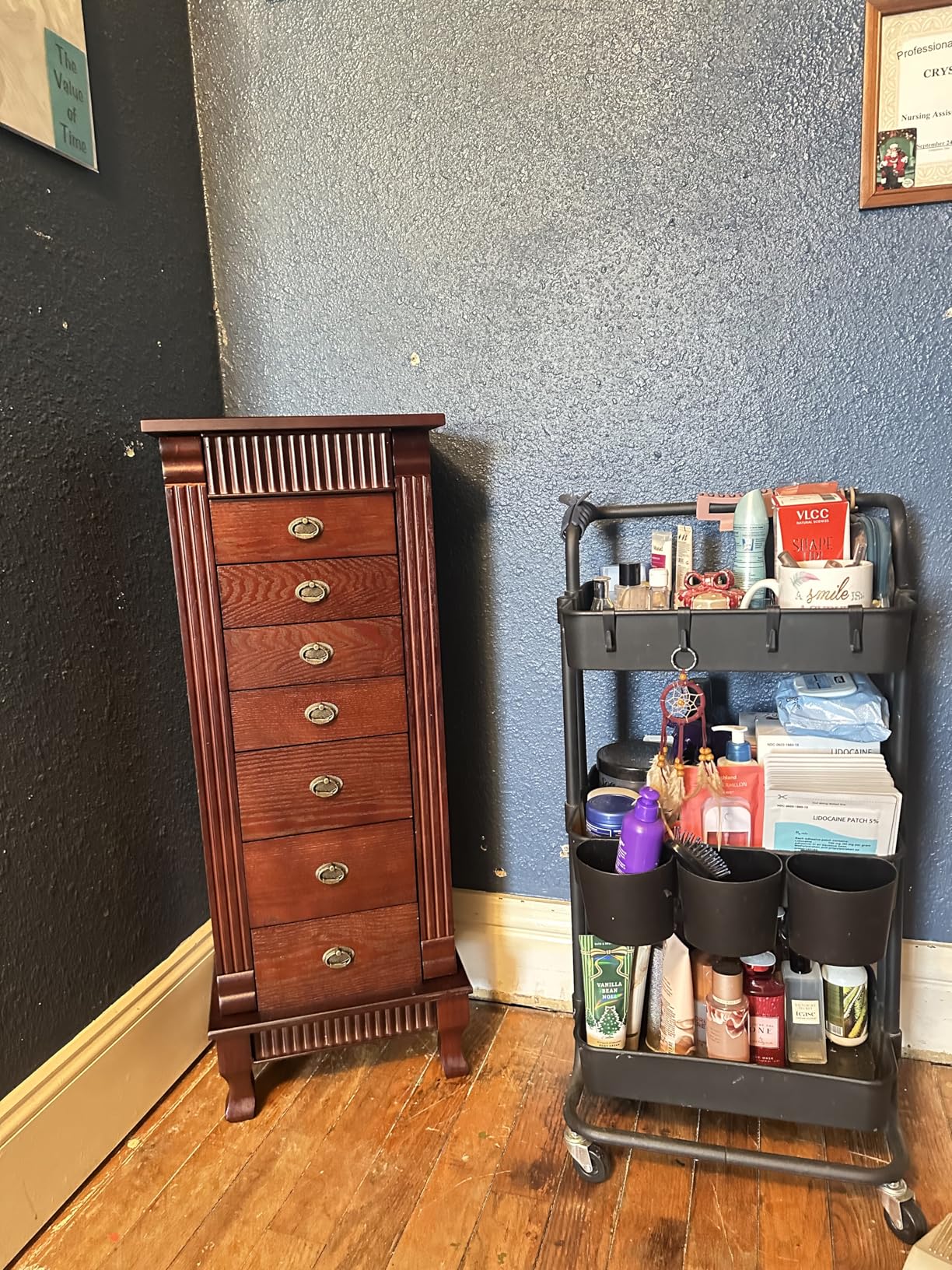 Byroce Standing Jewelry Armoire Cabinet, Large Jewelry Organizer Chest with 7 Drawers, 2 Swing Doors, 12 Necklace Hooks & Top Flip Makeup Mirror, Wooden Jewelry Box Storage Cabinet customer photo 1