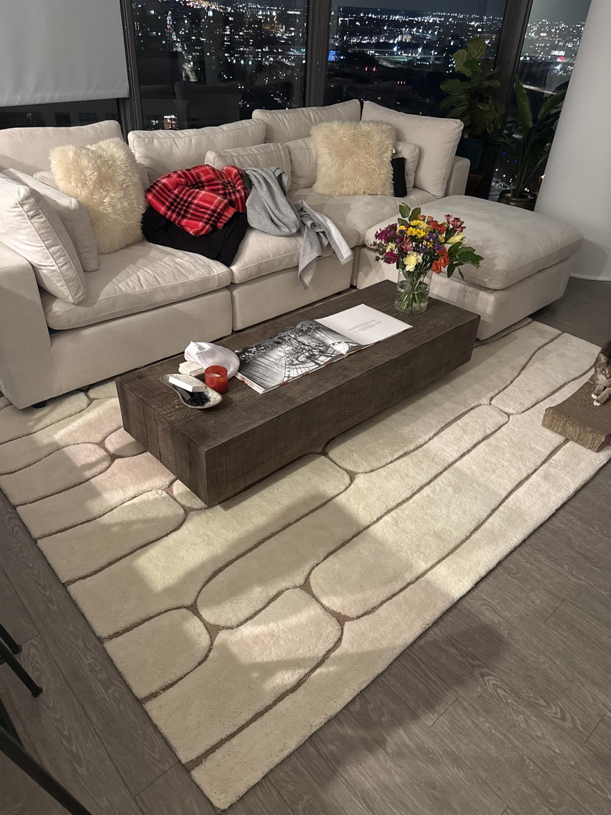 Rugs USA Nazco Cream, 2'6