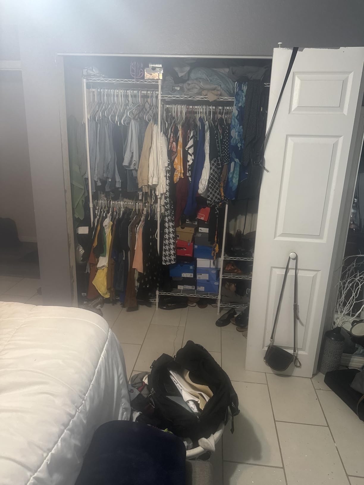 Ulif M2 Wall Mounted Closet System, Clothes Rack Mounted onto the Wall with 4 Expandable Hanger Rods and 5 Metal Shelves, Clothing Organizer Storage in (70.8-102.3)