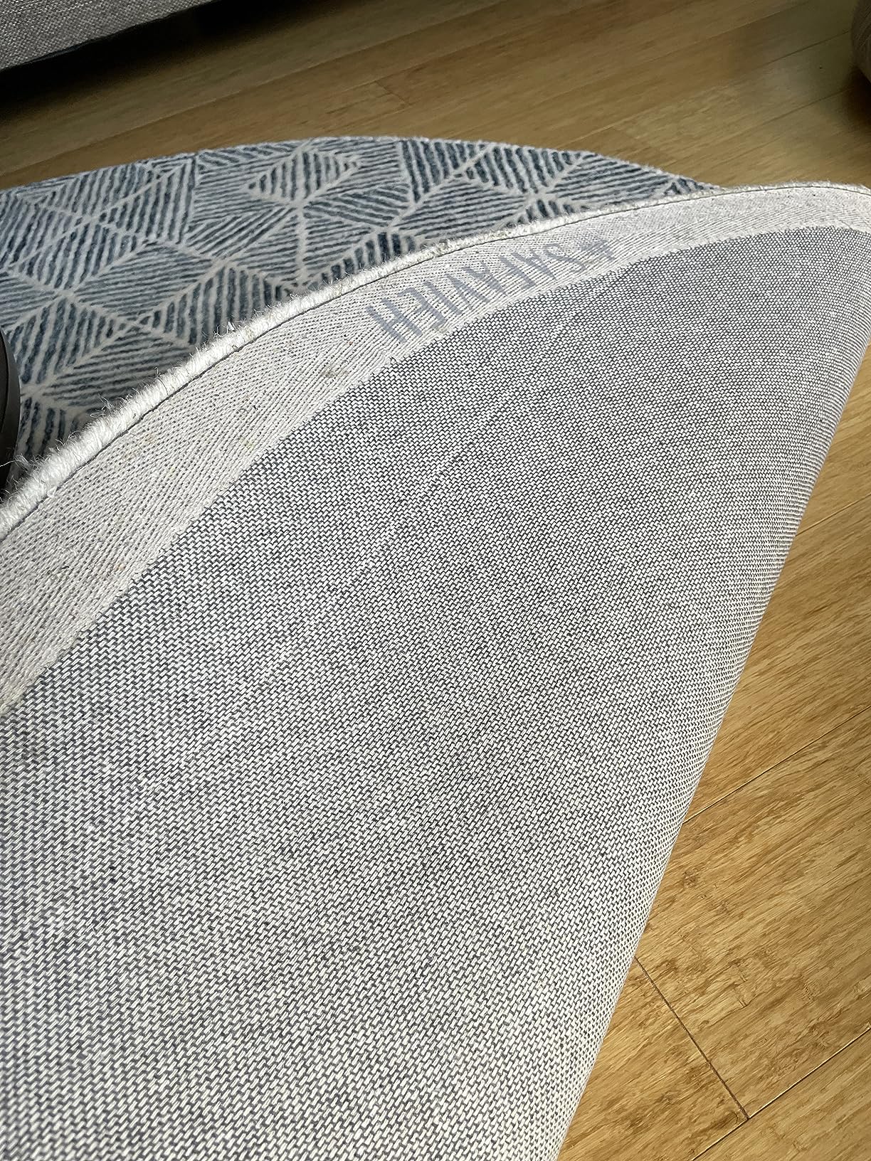 SAFAVIEH Abstract Collection Area Rug - 9' x 12', Gold & Ivory, Geometric Design, Handmade Wool, Ideal for The Living Room, Bedroom, Dining Room (ABT763D-9) customer photo 1