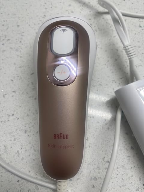 Braun Smart IPL, Skin i·Expert Pro 7, VOGUE's Best Hair Removal Device, IPL Hair Removal for Women and Men, Permanent Laser Hair Reduction At-Home, World's 1st Smart App, 4 Heads, IPL7387 customer photo 1