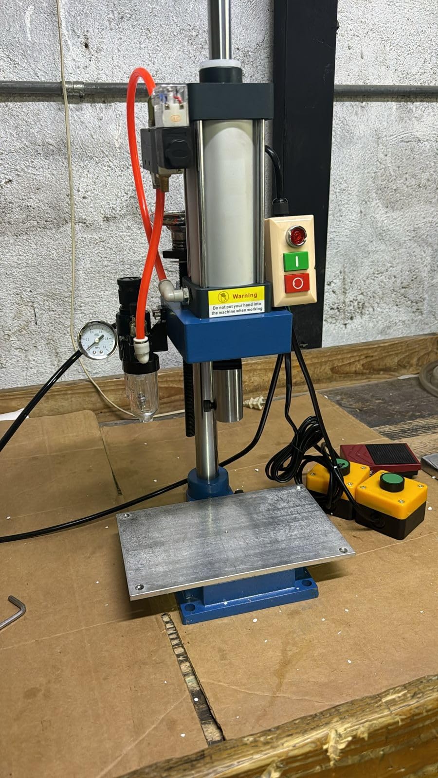 110V Pneumatic Punch Press Machine 440Lb/200KG Desktop Pneumatic Punching Press Machine with with 2 Buttons Controller customer photo 1