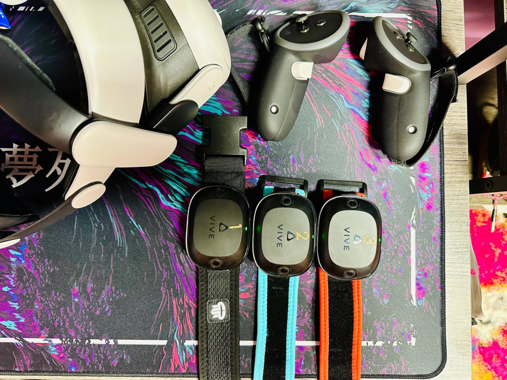 HTC Vive Ultimate Tracker 3 Pack + Dongle - VR Full Body Tracking Compatible with SteamVR, Vive XR Elite, Meta Quest Virtual Reality Headsets customer photo 1