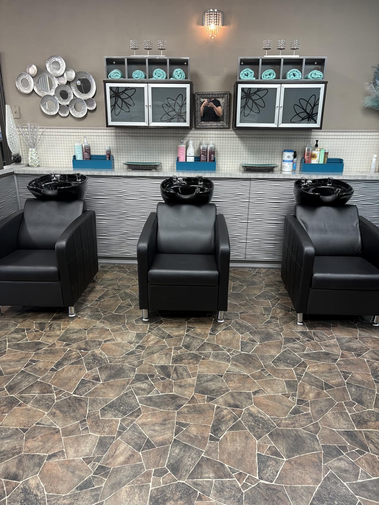 OmySalon Salon Shampoo Bowl and Chair, Extra Wide Seat & Porcelain Hair Washing Sink, Shampoo Unit for Beauty Spa Barbershop, Camel customer photo 1