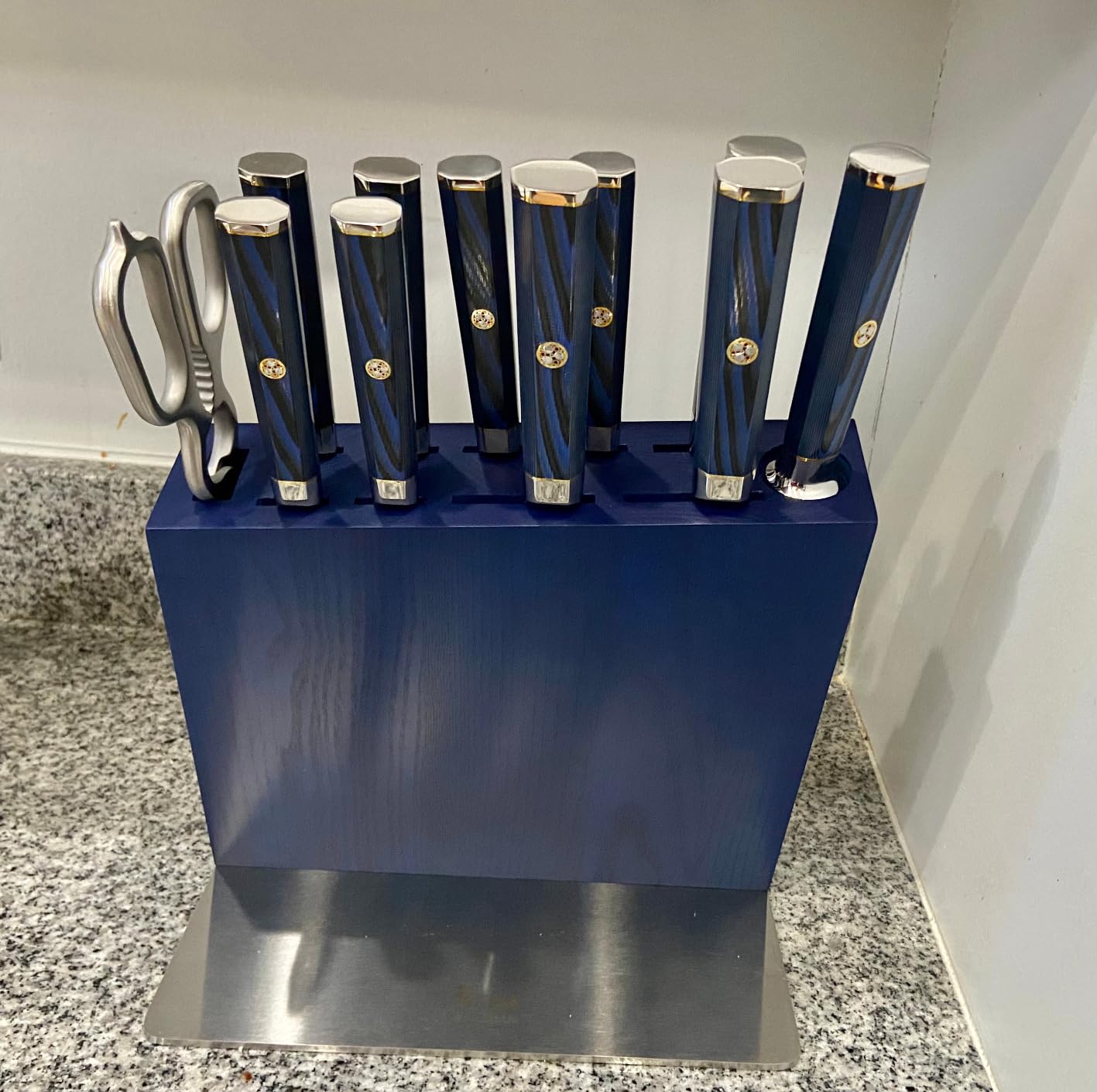 Cangshan KITA Series 12-Piece Knife Block Set, HUA Ash Wood Block customer photo 1