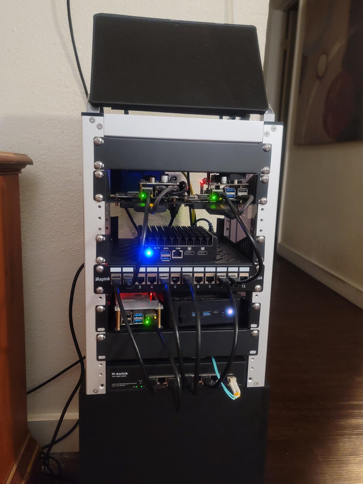 MokerLink 8 Port 10Gbps SFP+ Managed Switch, Support 1G/2.5G/10G SFP Module, 160Gbps Bandwidth, Metal Fanless Web Managed Network Switch customer photo 2