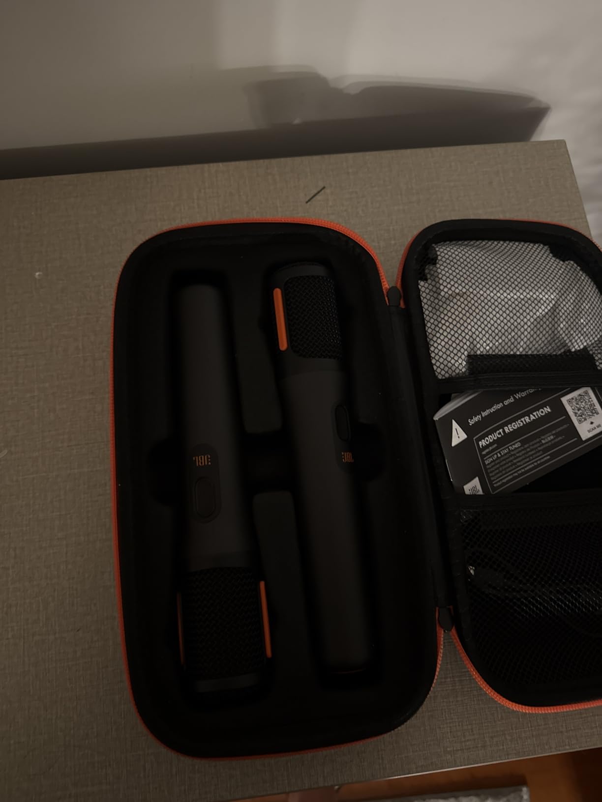 JBL PartyBox Wireless Mic - 2X Digital Wireless Microphones, Rechargeable Battery (20hrs - 700mAh), Clear Voice, Crisp Sound, Stable 2.4GHz Connection, Compatible with All PartyBox Speakers (Black) customer photo 1