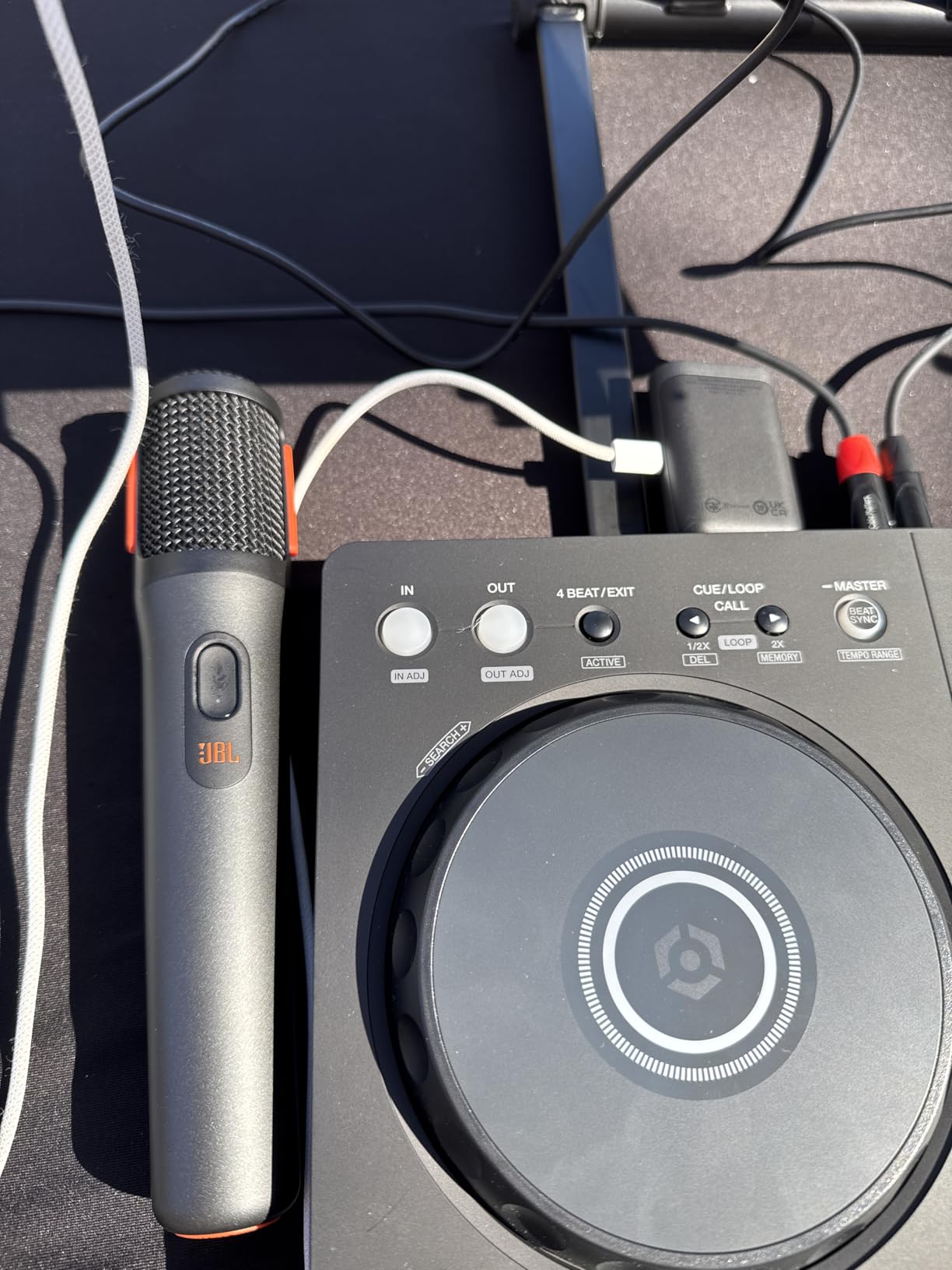 JBL PartyBox Wireless Mic - 2X Digital Wireless Microphones, Rechargeable Battery (20hrs - 700mAh), Clear Voice, Crisp Sound, Stable 2.4GHz Connection, Compatible with All PartyBox Speakers (Black) customer photo 2