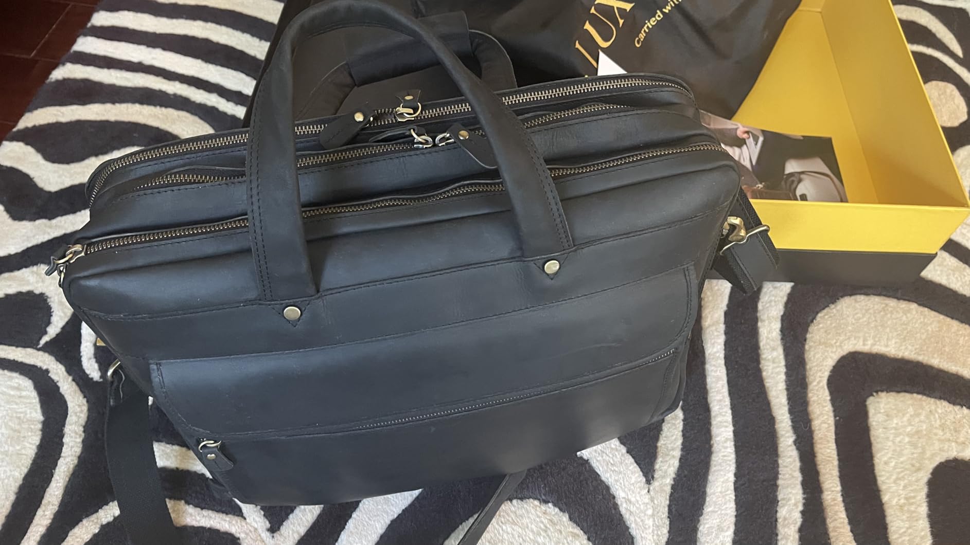 Luxorro Professional Leather Briefcase for Men with YKK Zippers - TSA-Friendly, Fits 17