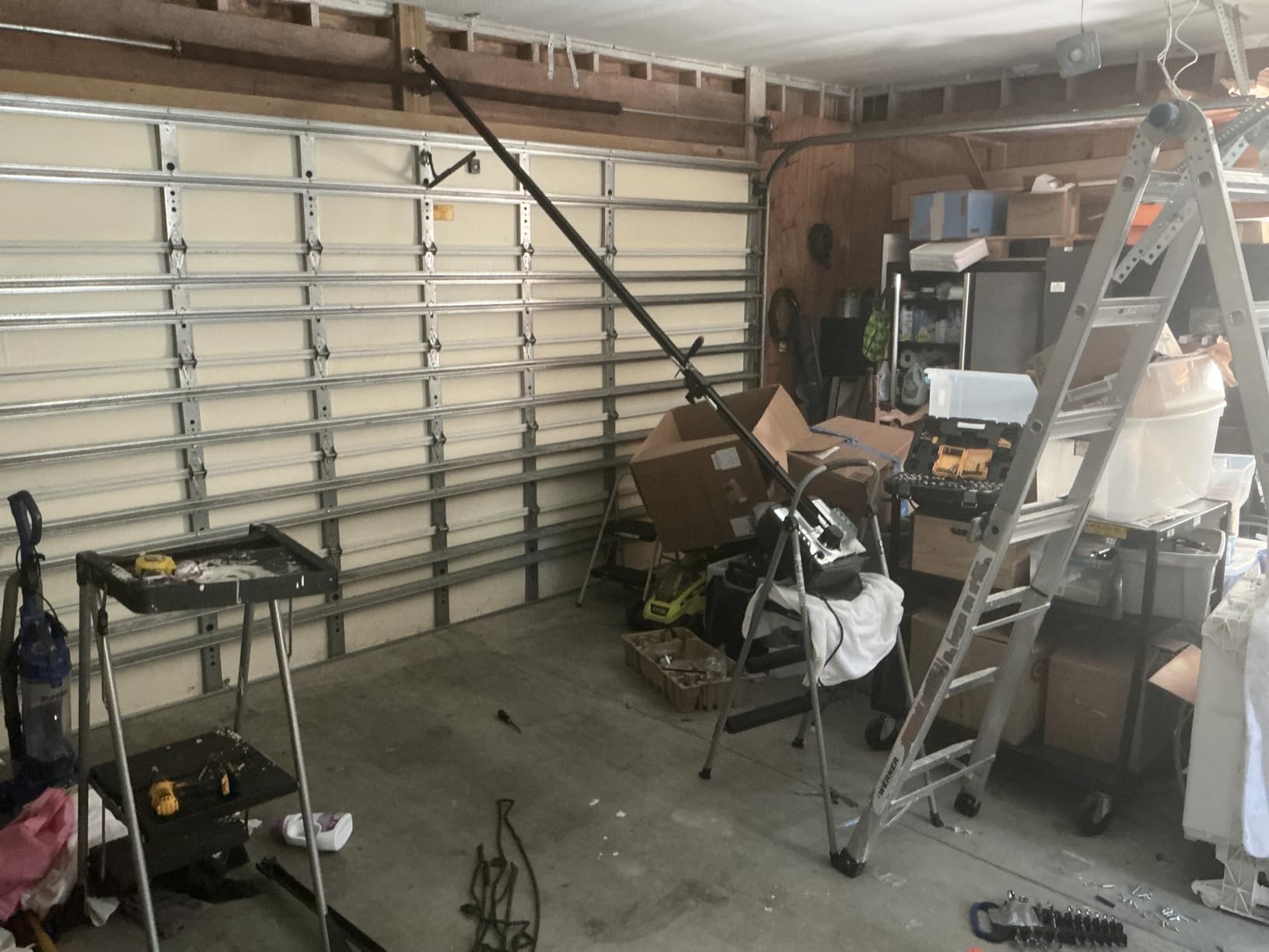 Chamberlain B4655T Secure View ¾ HP LED Video Smart Quiet Belt Drive Garage Door Opener with Integrated Camera and Battery Backup, Black customer photo 1