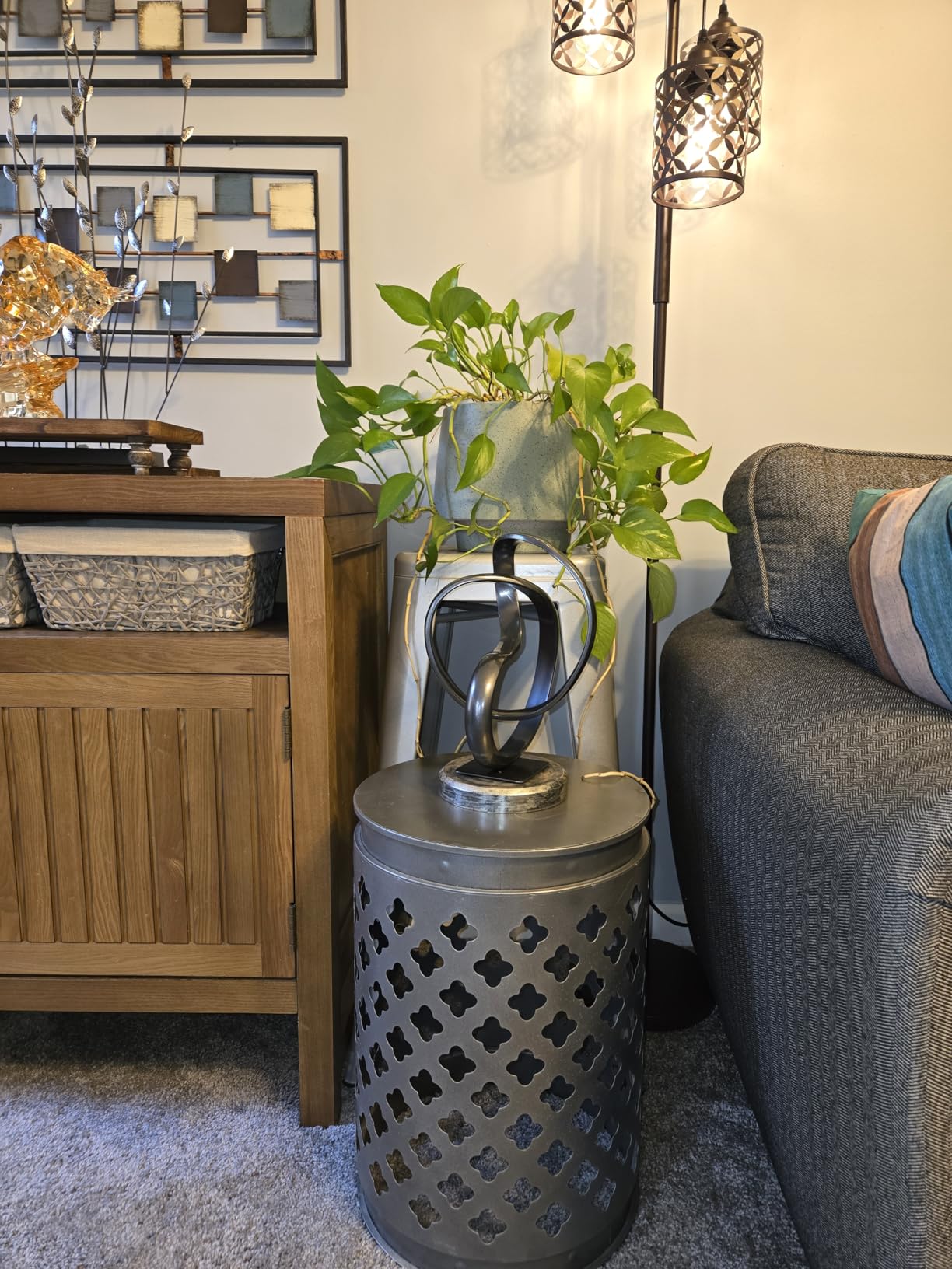 Deco 79 Aluminum Metal Abstract Decorative Sculpture Tall Looped Floor Home Decor Statue with Marble Base, Accent Figurine 22