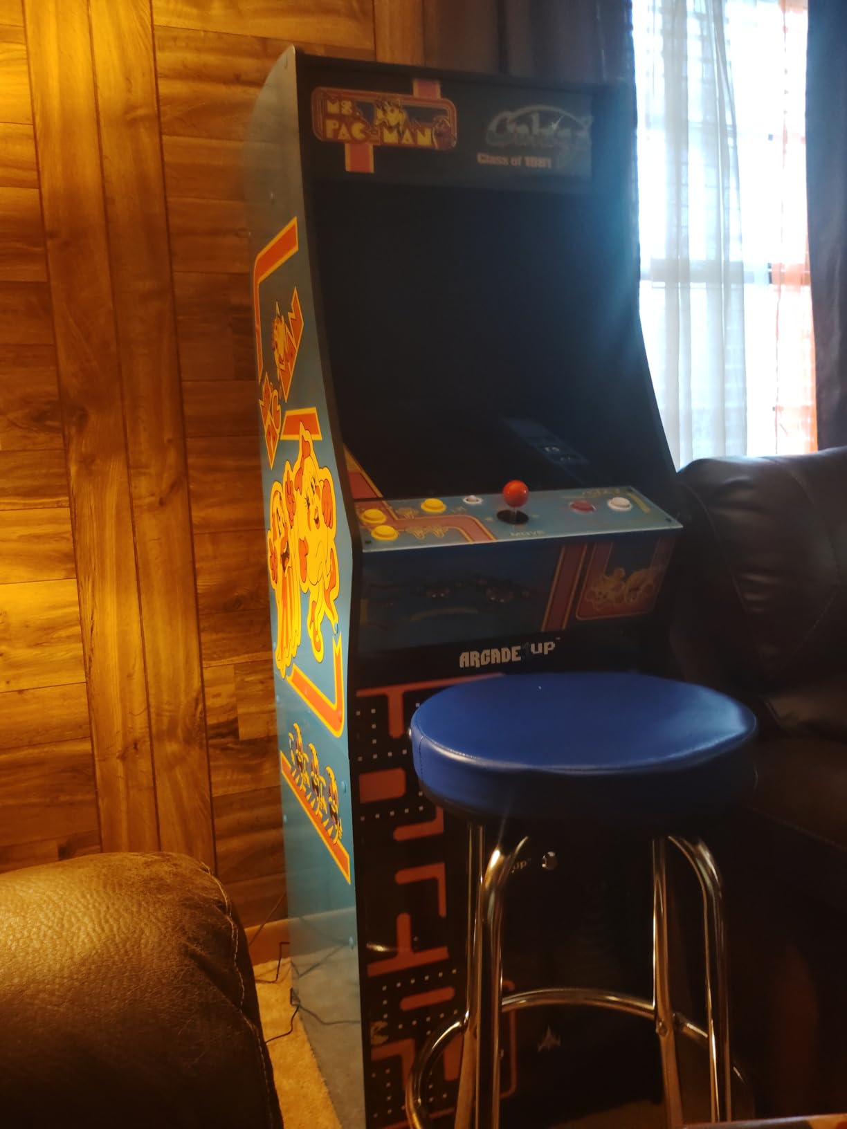 ARCADE1UP Golden Tee 3D Deluxe Arcade Machine, Built for Your Home, Over 5-Foot-Tall Cabinet with 8 Classic Games customer photo 1