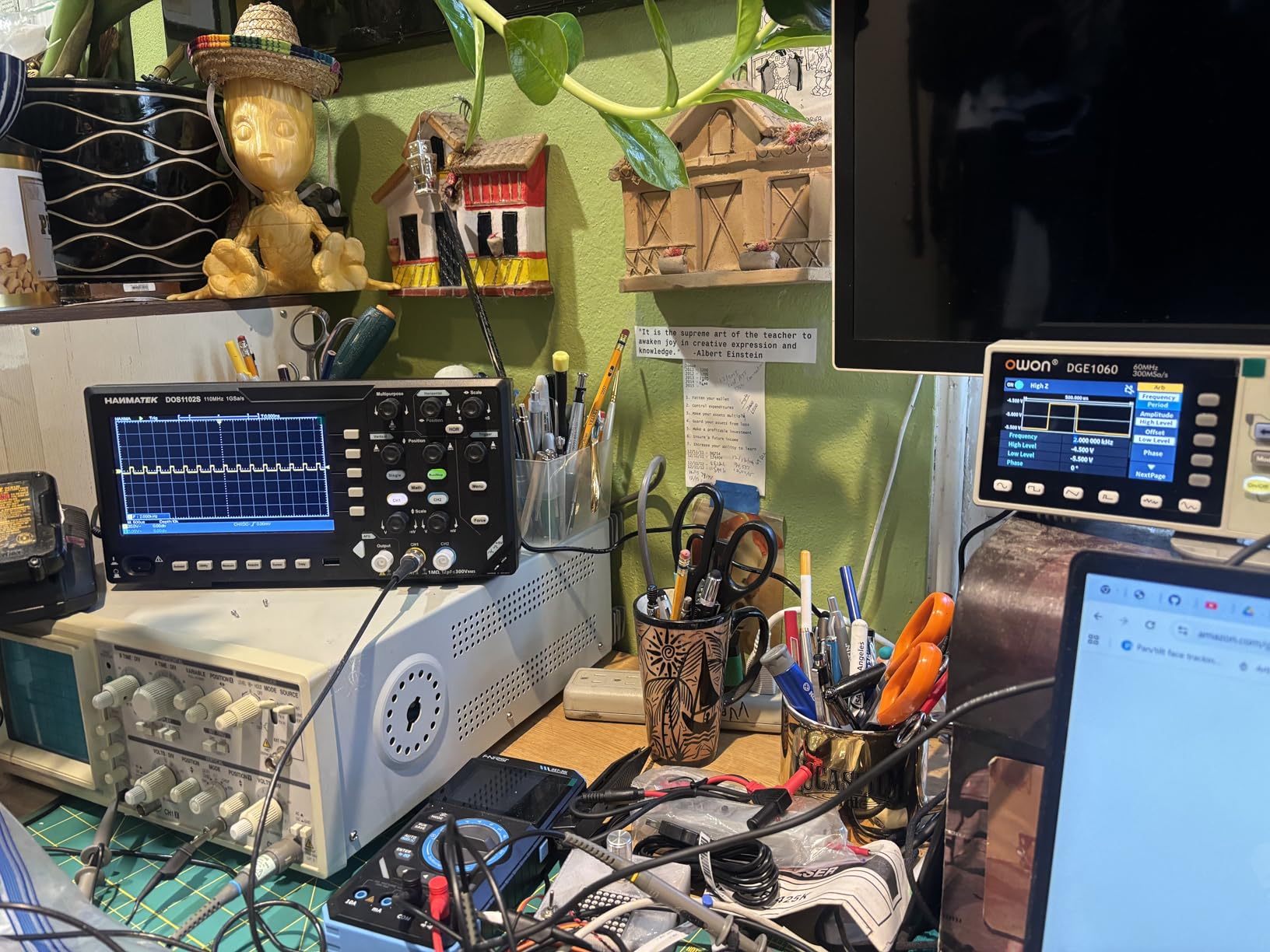 OWON Waveform Generator DGE1060, 60MHz Bandwidth, 300MSa/s Sampling Rate, 14 bits Vertical Resolution, 8K Waveform Length, 160 Built-in Arbitrary Waveforms customer photo 1