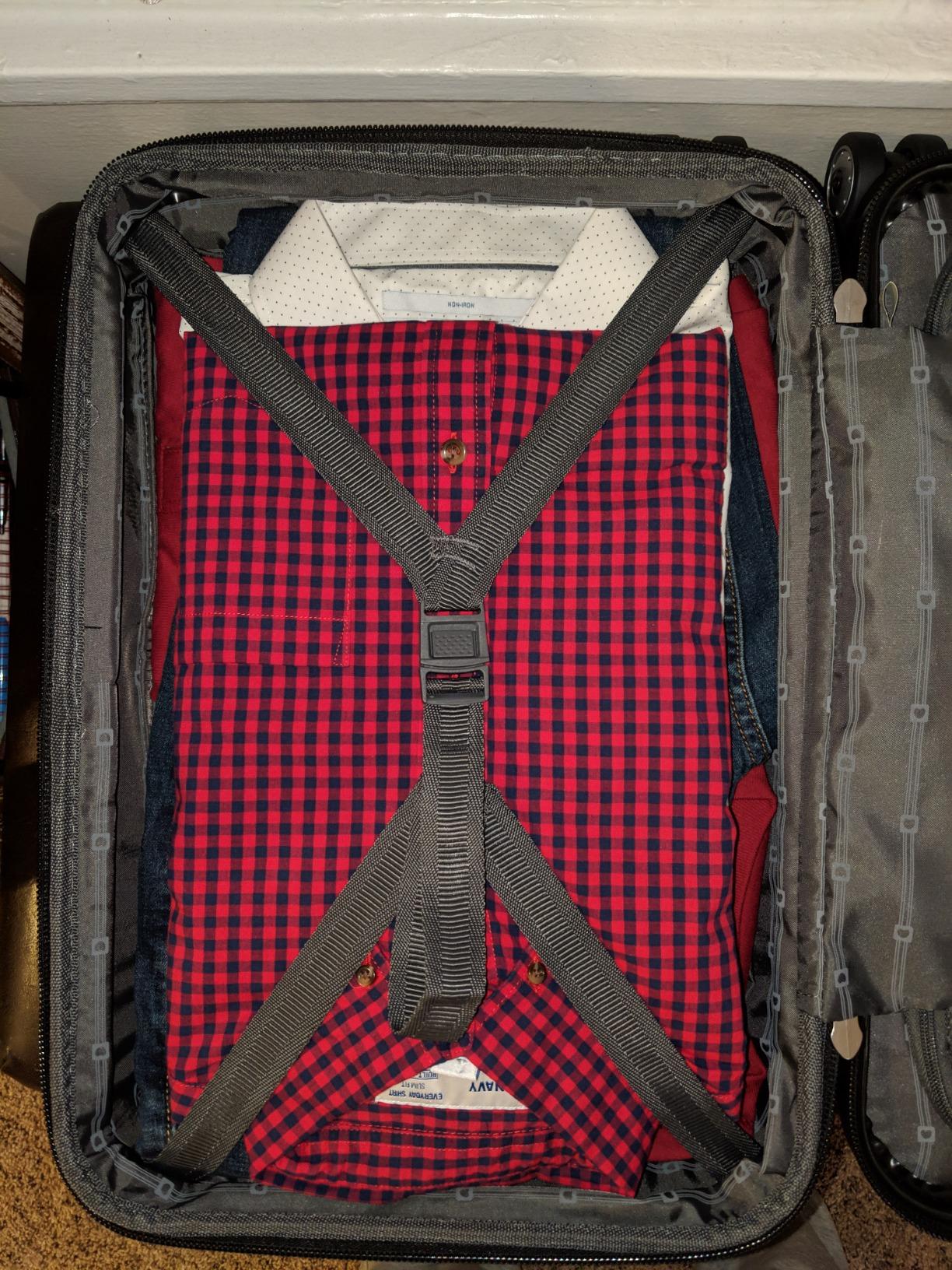 DELSEY PARIS Helium Aero Hardside Expandable Luggage with Spinner Wheels, Blue Cobalt, 2-Piece Set (21/28) customer photo 2