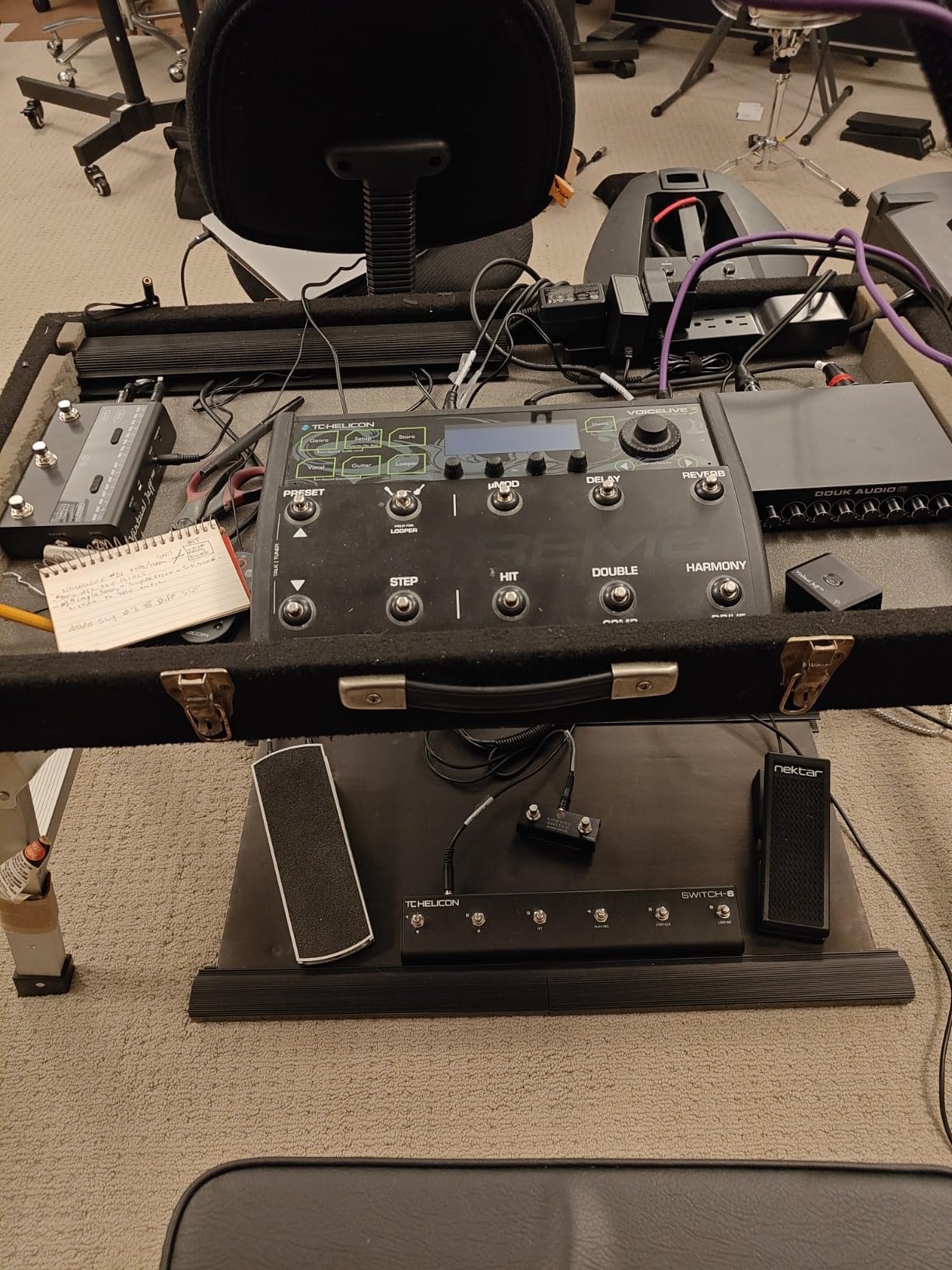 Douk Audio 7 Band Equalizer Balanced EQ Audio Preamp with XLR RCA Input and Output for Home Stereo, Amplifier, Computer Speaker (T7) customer photo 2