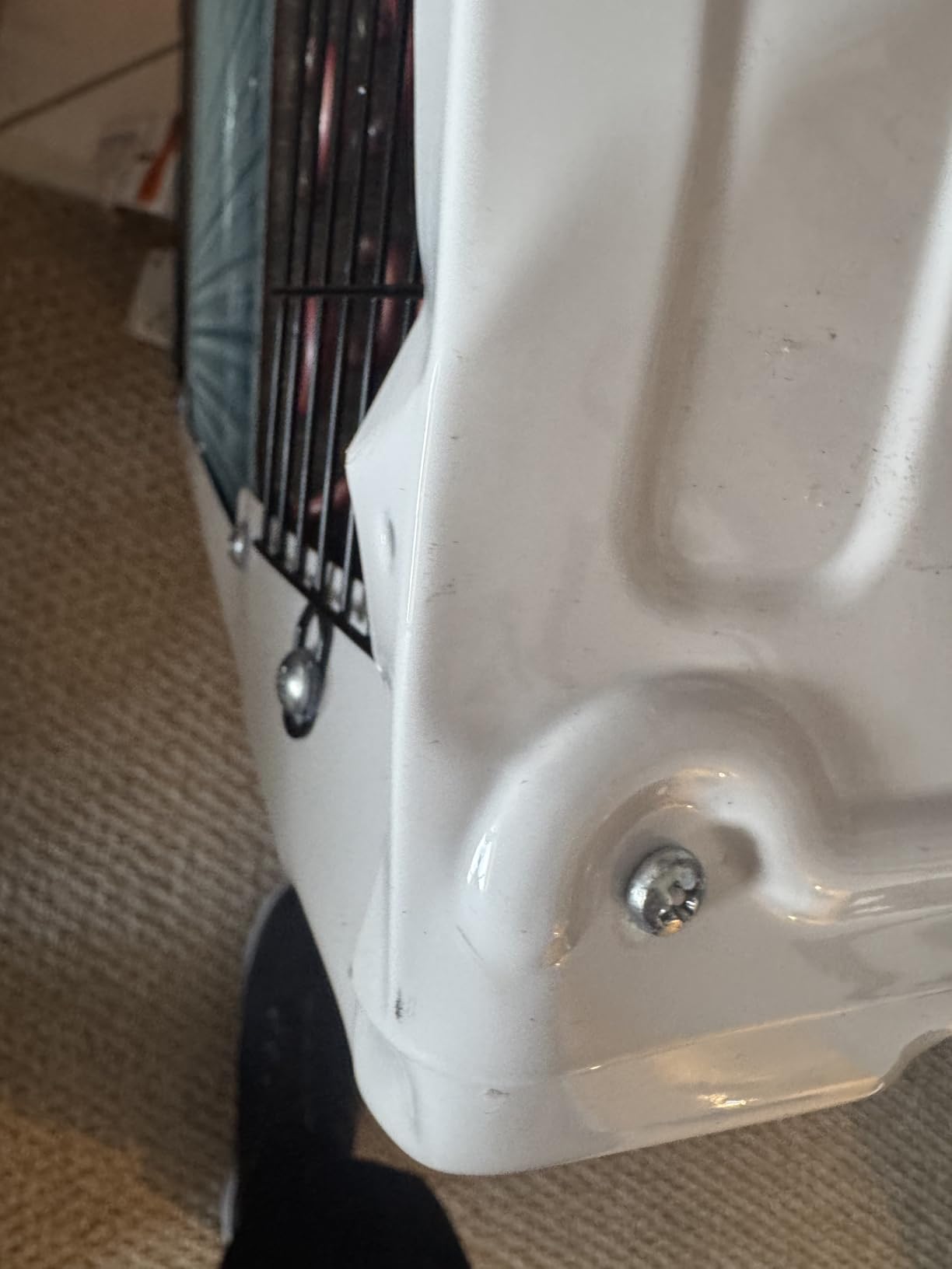 Whirlpool 14,000 BTU 230V Through-the-Wall Air Conditioner with Supplemental Heat, Dehumidifier and Remote, Wall AC Unit for Apartment, Living Room and Large Rooms up to 700 Square Feet in White customer photo 2