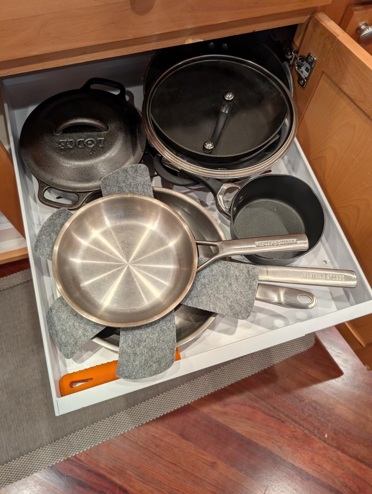 Seinloes 2Pack Expandable Pull Out Cabinet Organizer 21