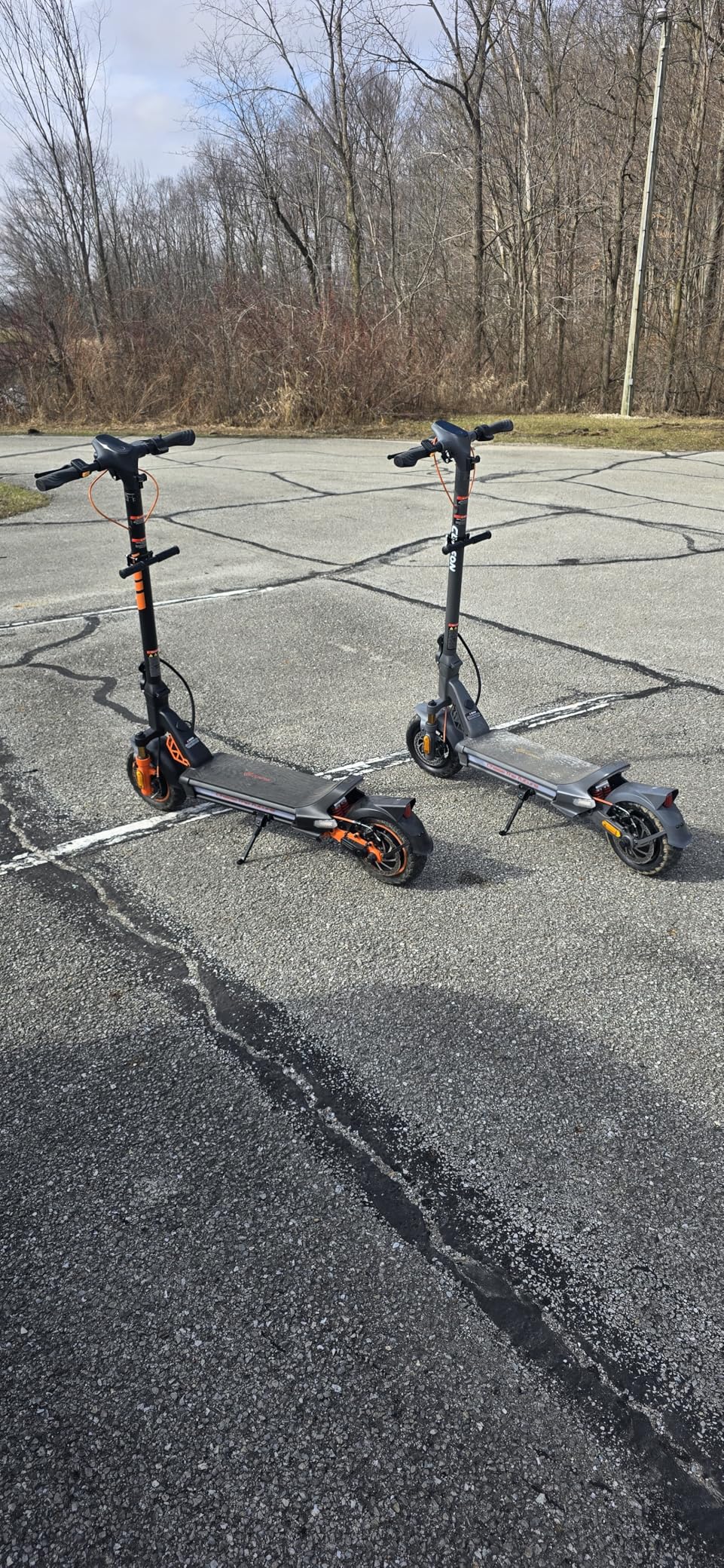 Electric Scooter Adult, 1600W*2 Dual Motor RZ1000, Up to 40-50 Miles Long Range/MAX Speed 31 Mph, 10.5'' Off Road Tires with 1152Wh Battery & Dual Suspension Commuting Fast Electric Scooter customer photo 2