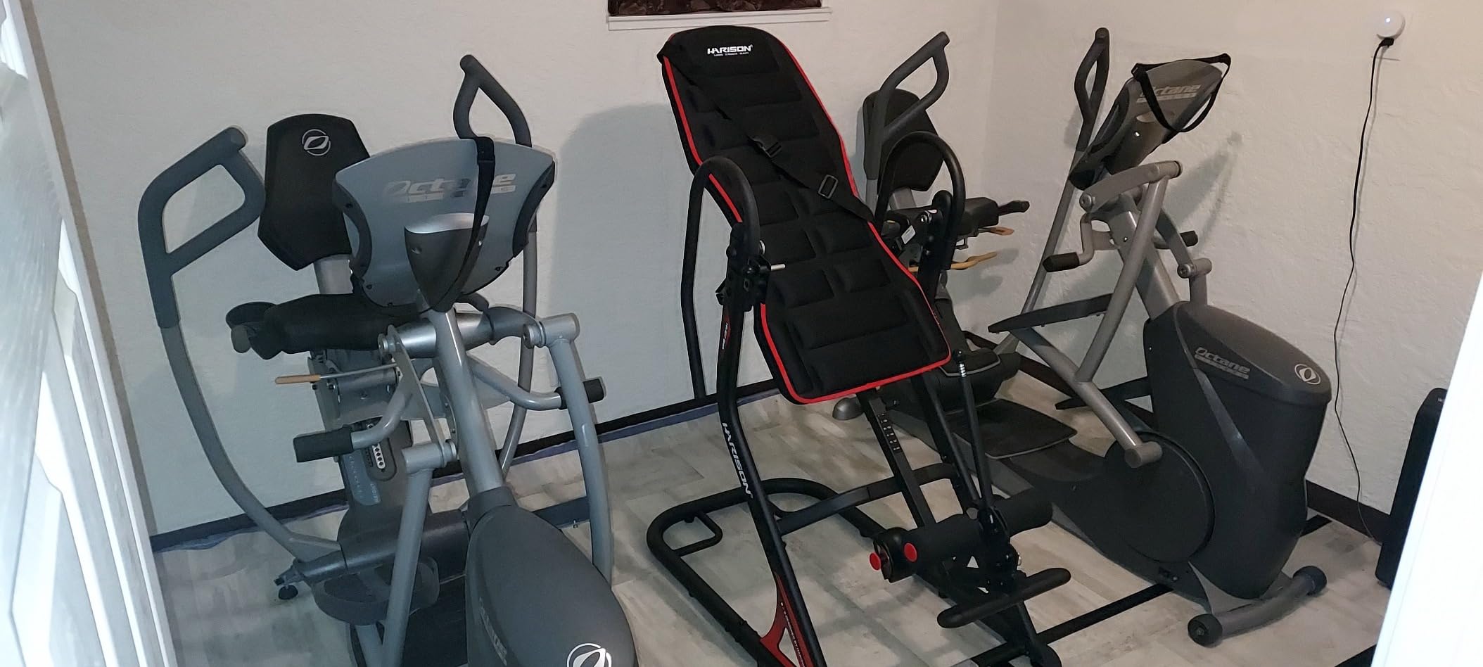 HARISON Inversion Table for Back Pain Relief 350 LBS Capacity with 3D Memory Foam, Strength Training Inversion Equipment for Pain Therapy Training with Safe Belt & Comfortable Ankle Holders customer photo 1