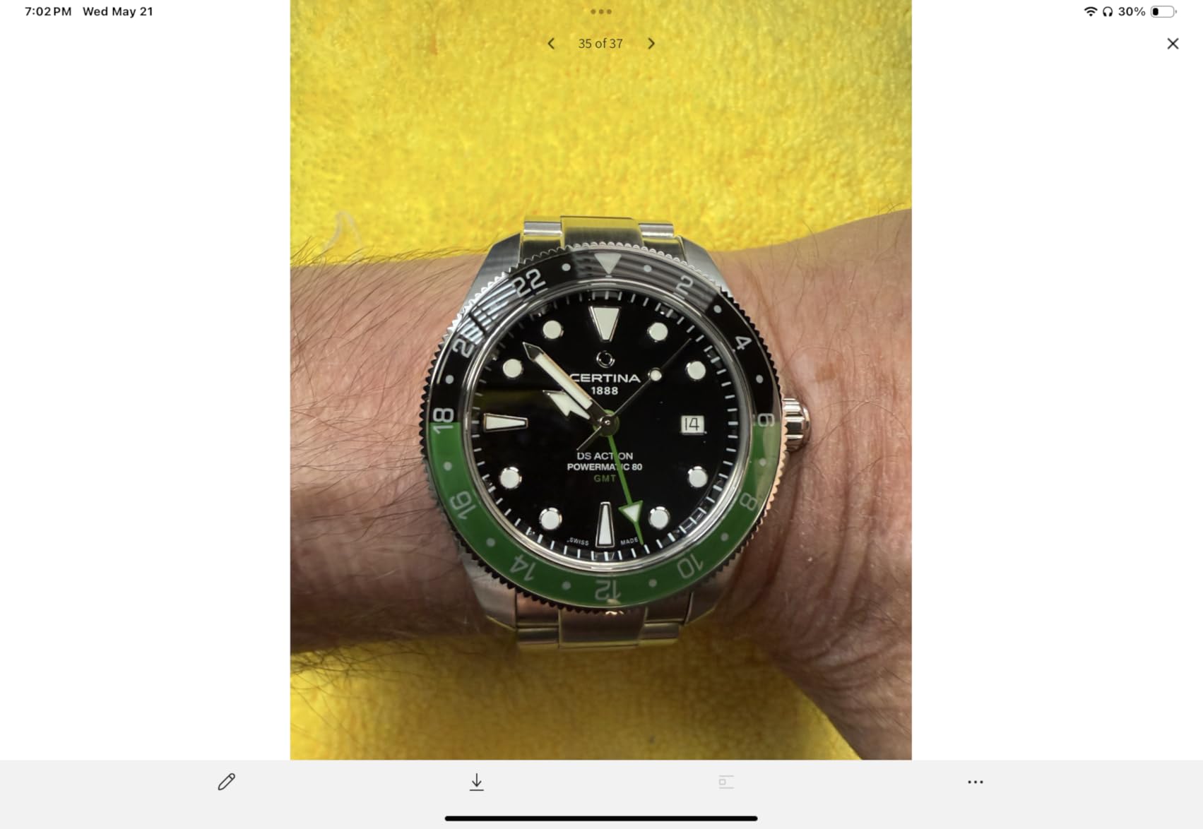 Certina Mens DS Action GMT 41mm, Stainless Steel, Powermatic 80 Automatic Watch, Black/Green Dial, C0329292605100 customer photo 1