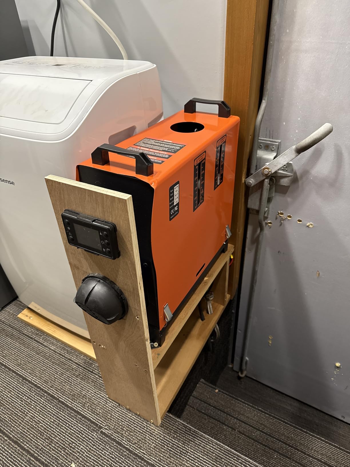 Diesel Heater, 5KW 12V Diesel Air Heater with Remote Control & LCD Display, All in One Portable Diesel Heater with 5L/1.3Gal Fuel Tank, Low Noise Parking Heater for Truck RV Camper Boat Tent Garage customer photo 1