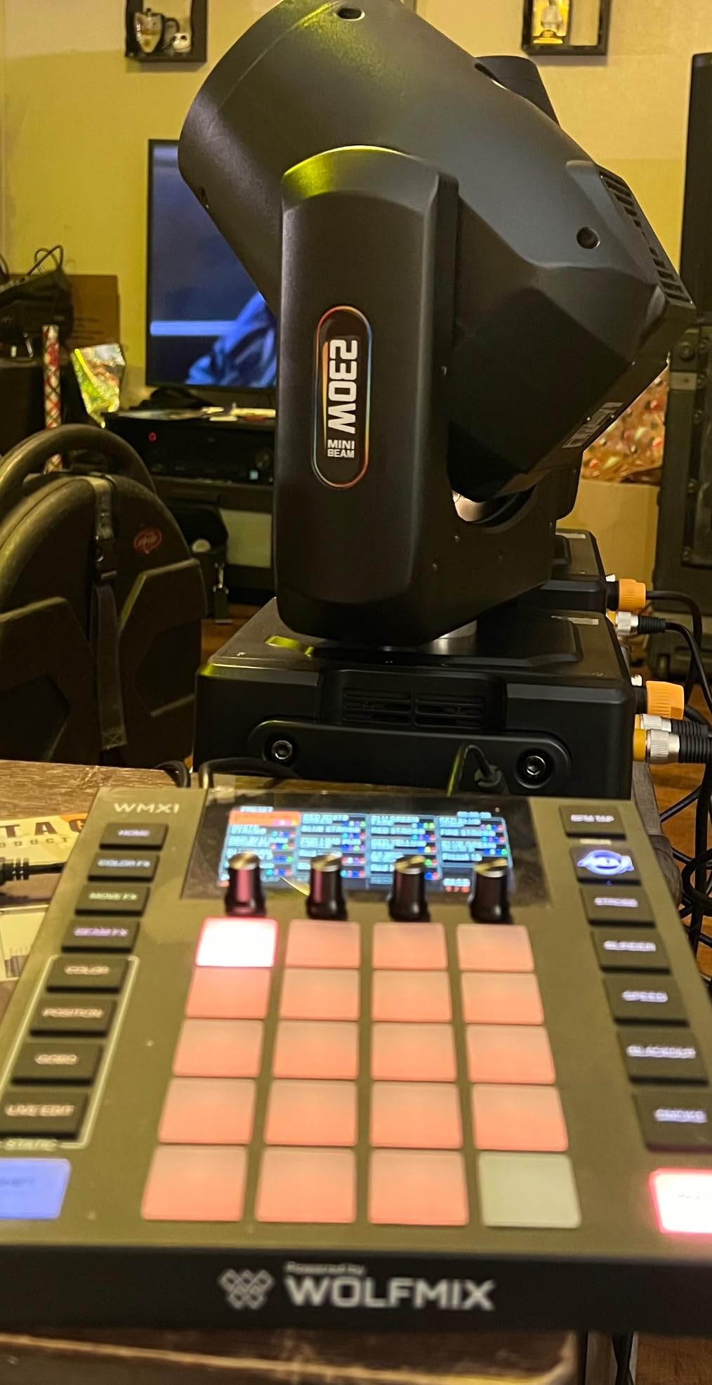 SHEHDS Moving Head Lights LED 19X20W Beam/Wash/Zoom/Dazzle/Strobe Effect RGBW 4in1 Big Bee Eye Stage Lights 4-45°Beam Angle CTO Mode DMX Control for Christmas Club Wedding customer photo 1