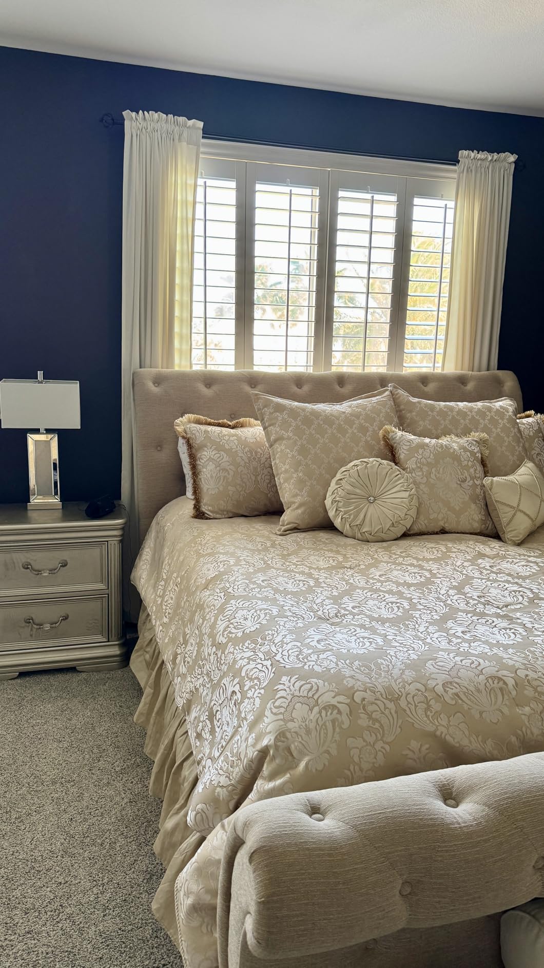 Loom and Mill 9-Piece Elegant Damask Comforter Sets Jacquard Medallion Design, Ultra Soft Floral Bedding with Euro Shams, Bedskirt, Filled Decorative Pillow for Home (Beige White, King) customer photo 2