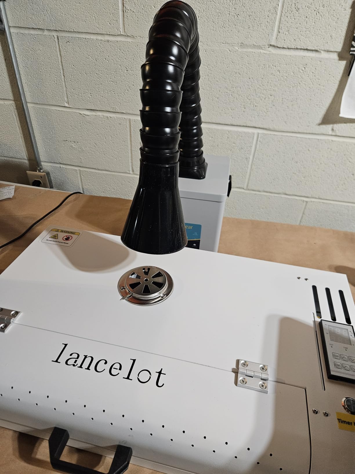 FumeClear FC2001A Solder Fume Extractor, 120 to 180m³/h Strong Suction, 3-speed Adjustment, Low Noise High Efficiency Fume Removal, For 110V to 220V Wide Voltage Suitable for Desktop Soldering Iron customer photo 1