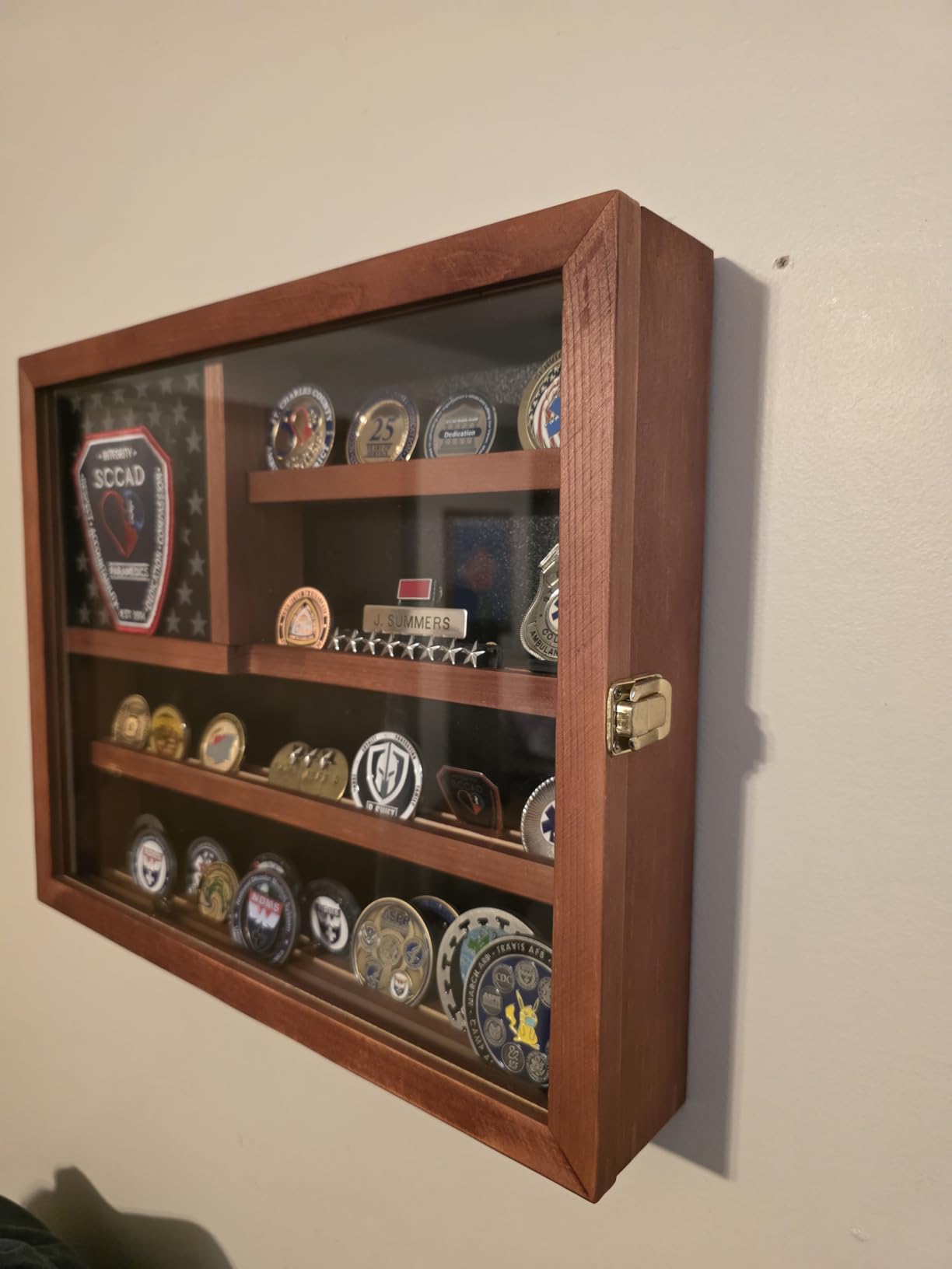 Challenge Coin Display Case, Lockable Military Coin Holder Cabinet with Removable Star Board & HD Tempered Glass Door, Solid Wood Wall Mount Coins Collection Rack Stand customer photo 2