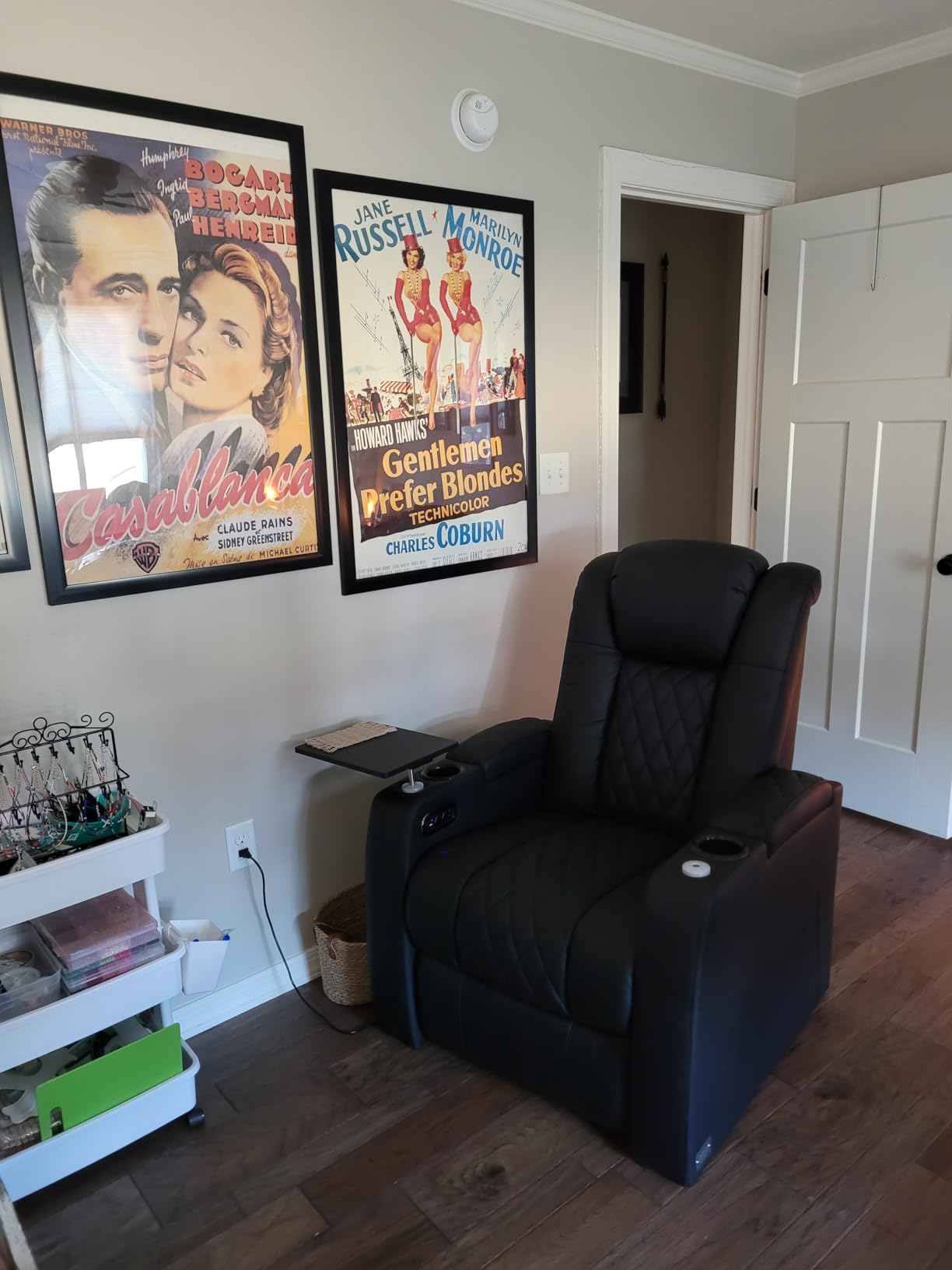 comfiroom Top Grain Leather Home Theater Seating Seats, Classic Series Dual Power Movie Gaming Sofa Movie Theater Chairs Recliner Sofa with Type-C USB Charger Cup Holders (Black, Row of 2) customer photo 11