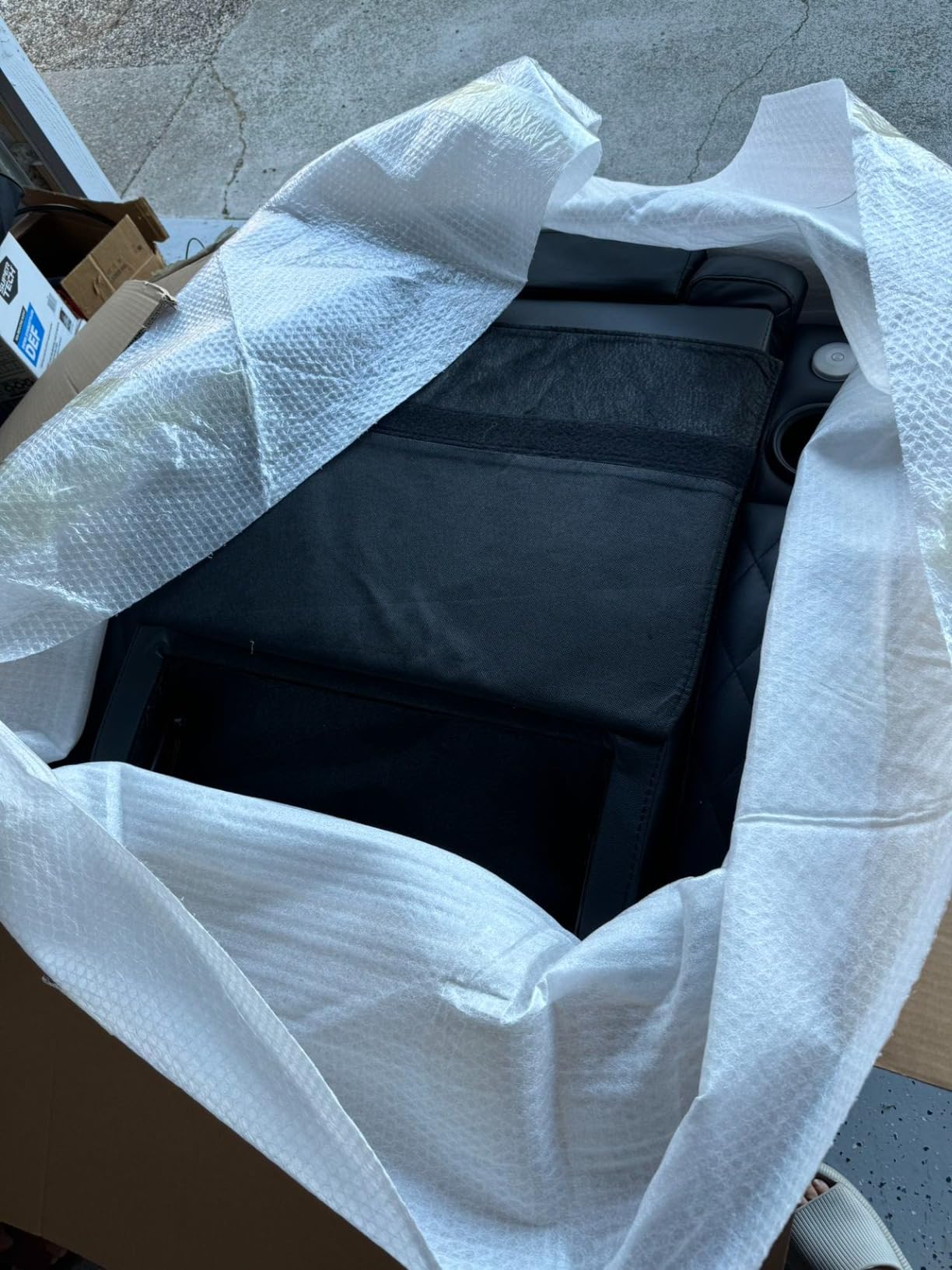 comfiroom Top Grain Leather Home Theater Seating Seats, Classic Series Dual Power Movie Gaming Sofa Movie Theater Chairs Recliner Sofa with Type-C USB Charger Cup Holders (Black, Row of 2) customer photo 8