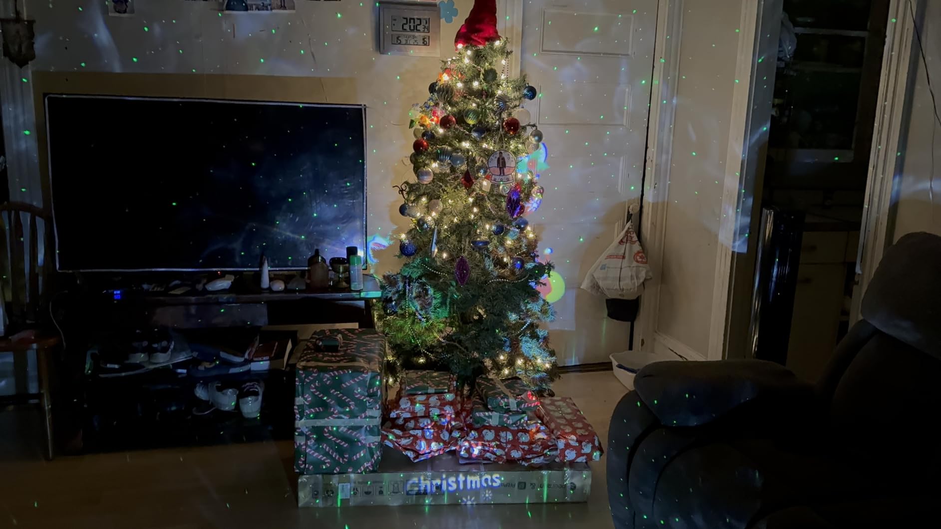 3 in 1 Christmas Projector Outdoor with Firefly & Ocean Wave Light, 160 HD Patterns Christmas Decor, 3D Dynamic Christmas Holiday Snowflake Projector Waterproof w/Timer for Outdoor Indoor Light Show customer photo 2